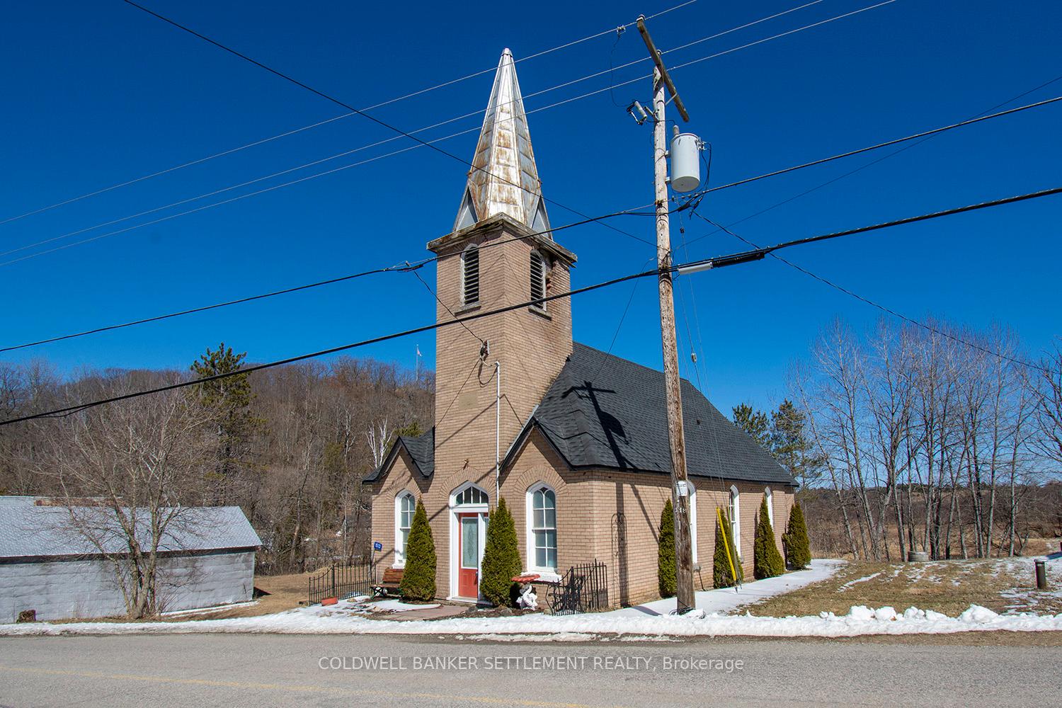 Photo 1 of 1513 Mountain Grove Road, Frontenac, Frontenac Centre — HOMEH