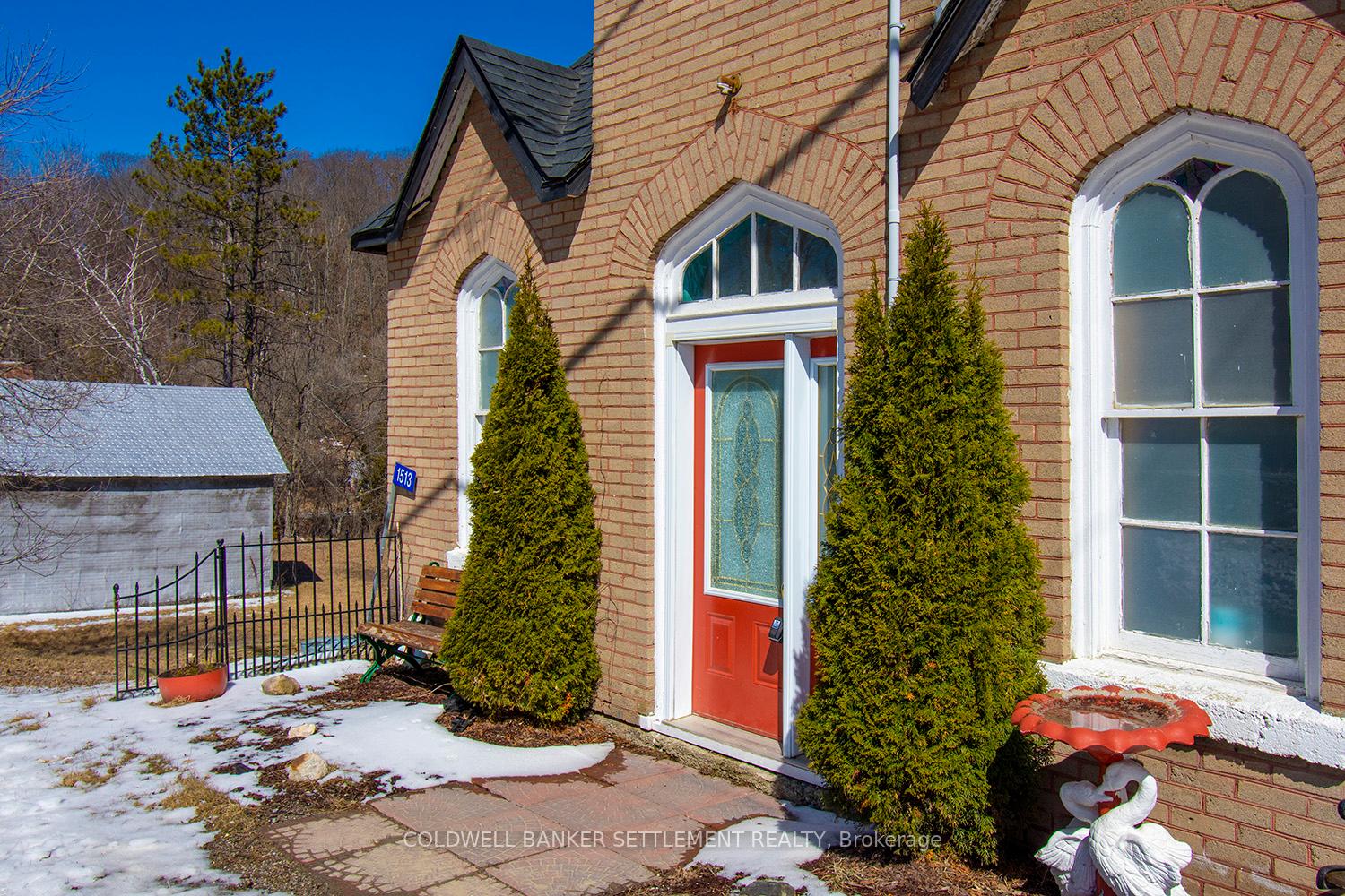 Photo 3 of 1513 Mountain Grove Road, Frontenac, Frontenac Centre — HOMEH
