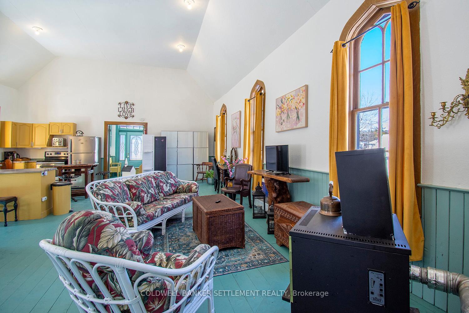Photo 8 of 1513 Mountain Grove Road, Frontenac, Frontenac Centre — HOMEH