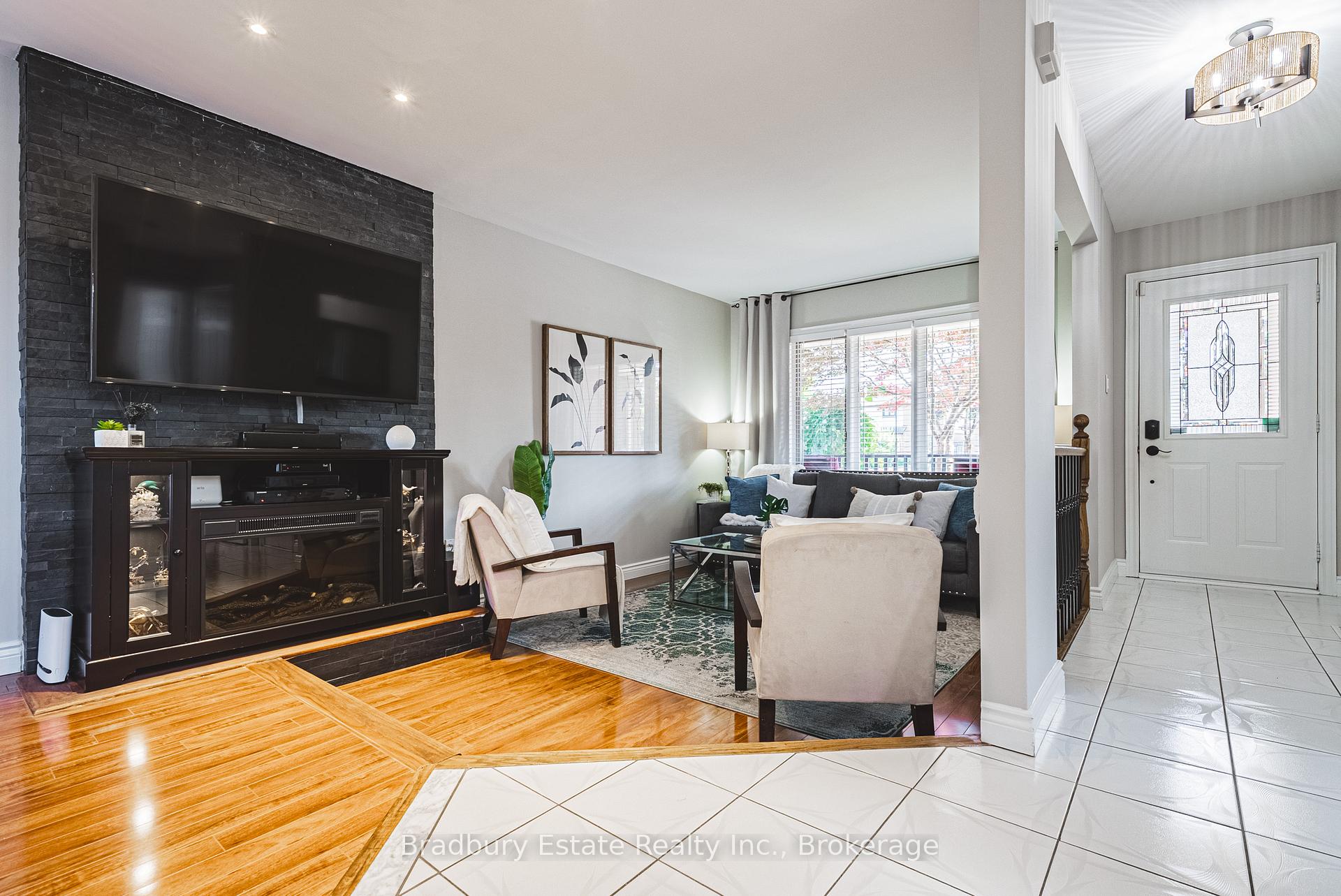 Photo 10 of 176 Highland Road W, Hamilton, Stoney Creek Mountain — HOMEH
