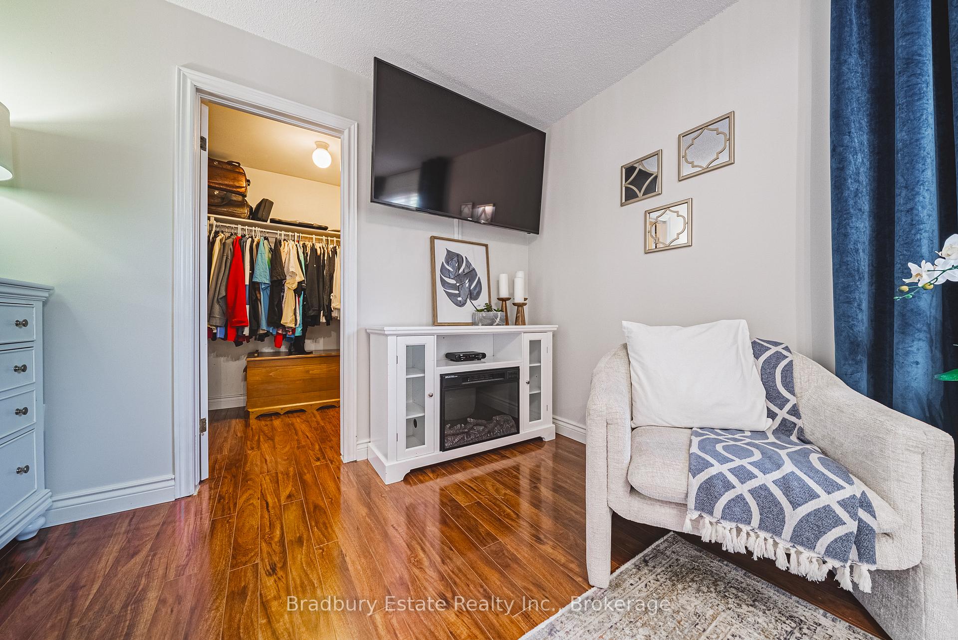 Photo 21 of 176 Highland Road W, Hamilton, Stoney Creek Mountain — HOMEH