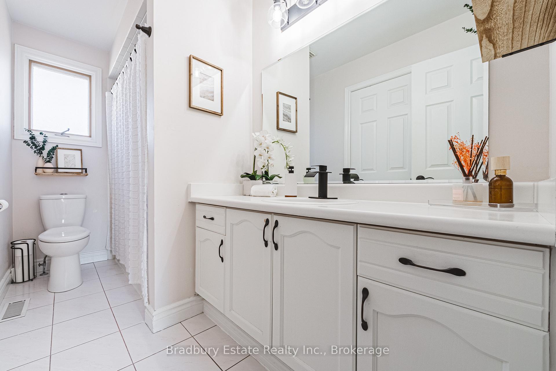 Photo 25 of 176 Highland Road W, Hamilton, Stoney Creek Mountain — HOMEH