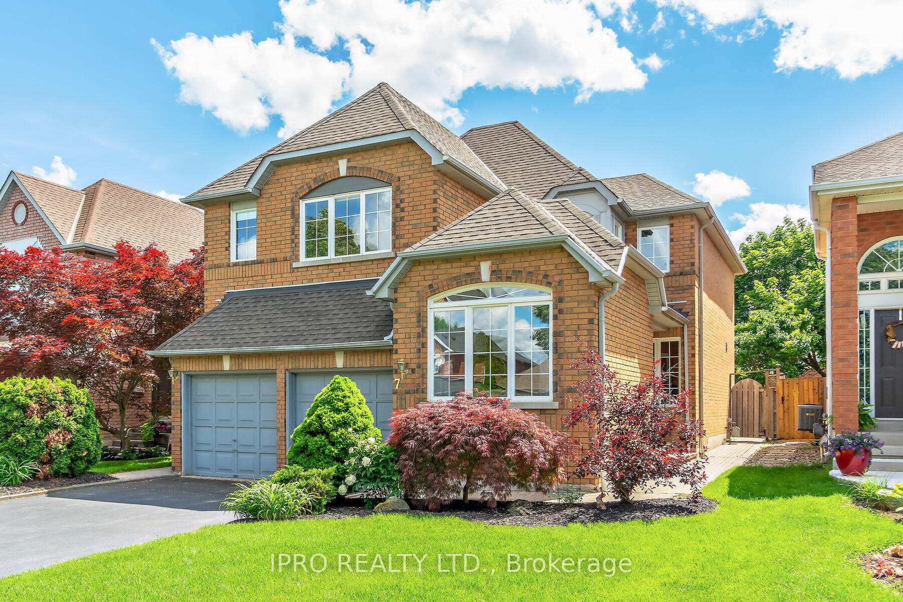 Front of 7 Curry Crescent
