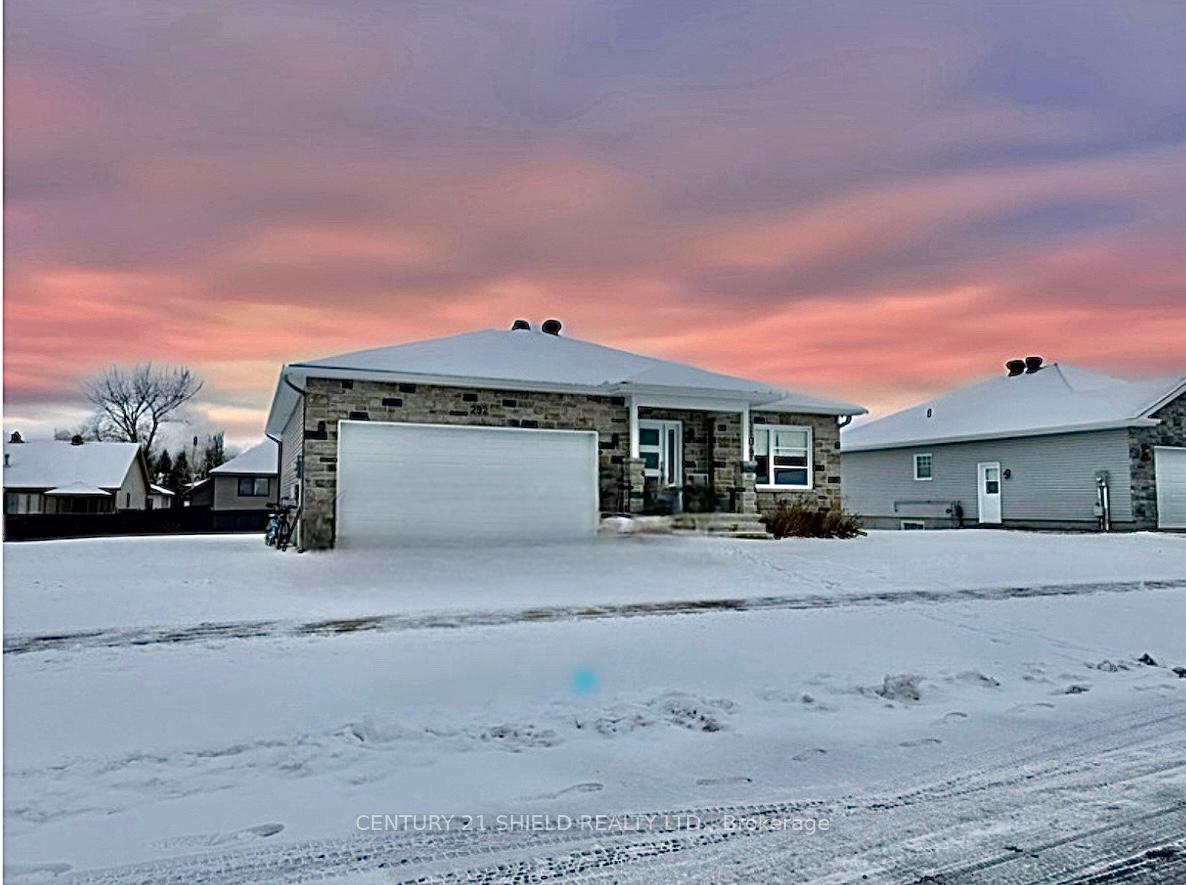 Photo 1 of 292 Gillis Avenue, Cornwall — HOMEH