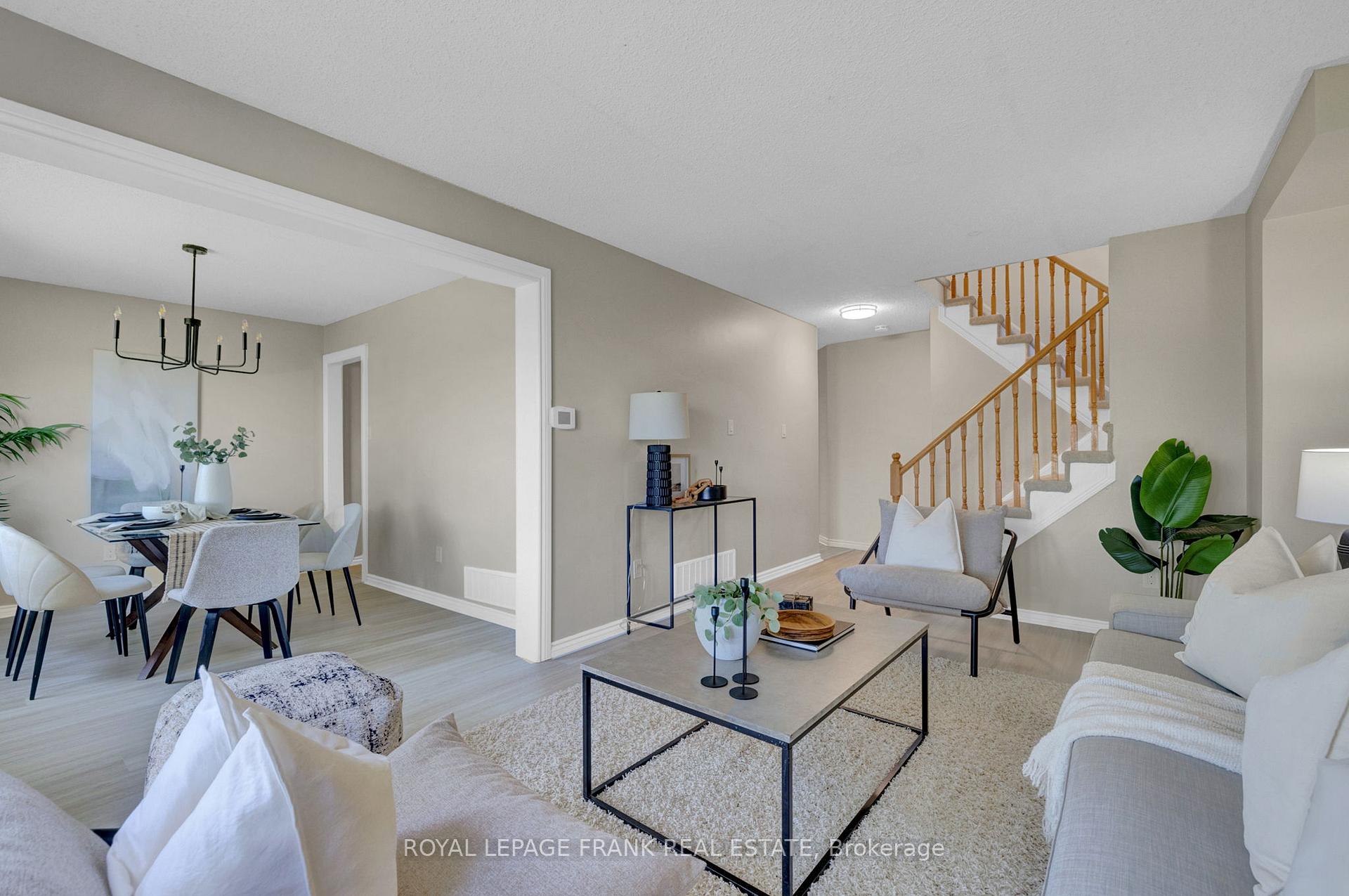 Photo 8 of 16 Reed Drive, Ajax, Central — HOMEH
