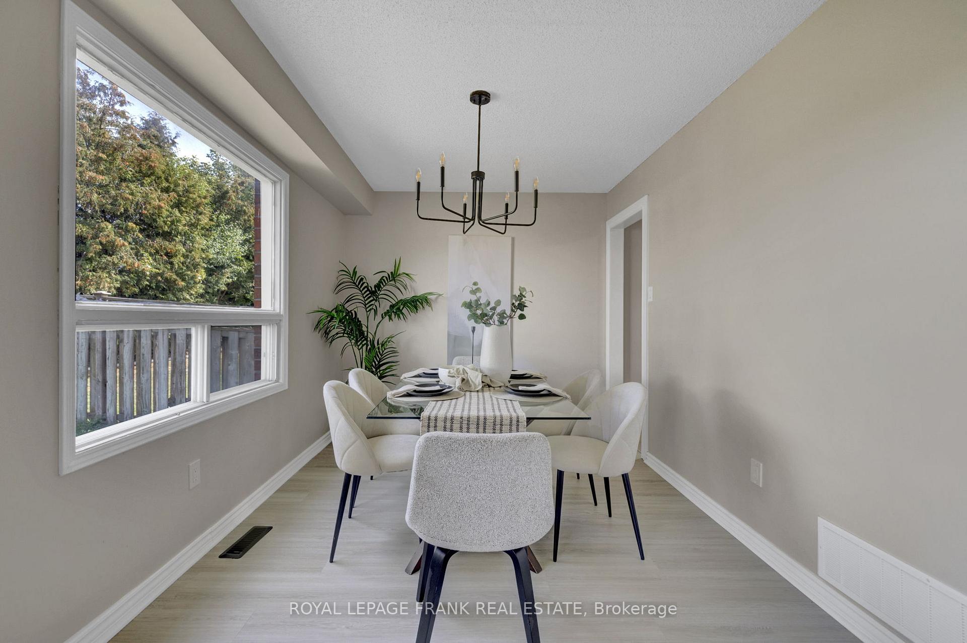 Photo 11 of 16 Reed Drive, Ajax, Central — HOMEH