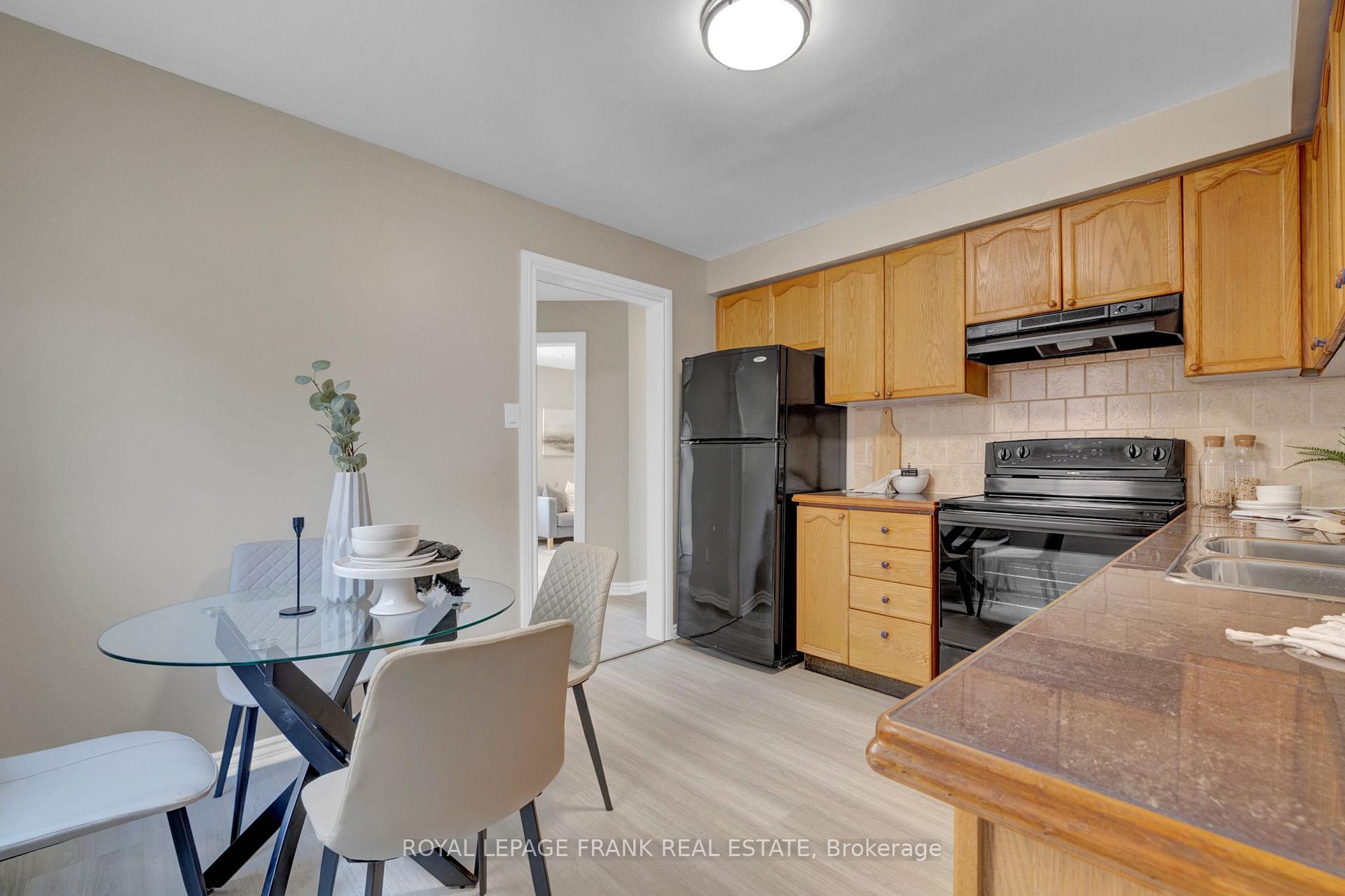 Photo 15 of 16 Reed Drive, Ajax, Central — HOMEH