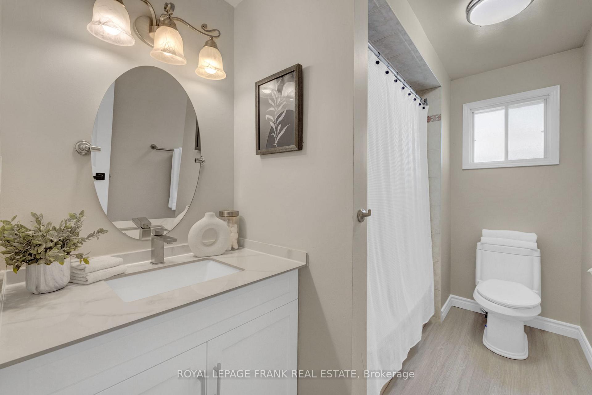Photo 21 of 16 Reed Drive, Ajax, Central — HOMEH