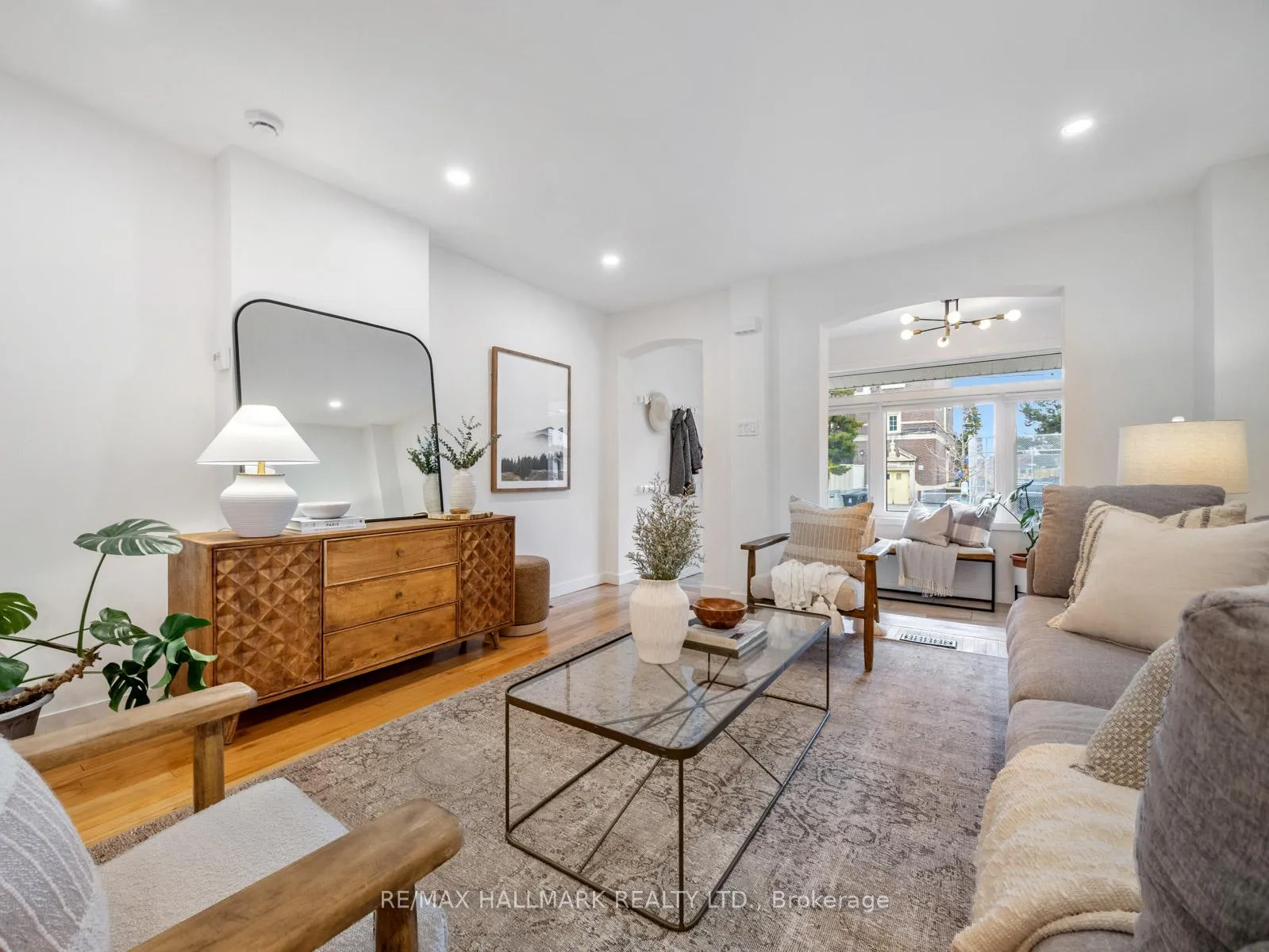 Photo 4 of 38 Larchmount Avenue, Toronto, South Riverdale — HOMEH