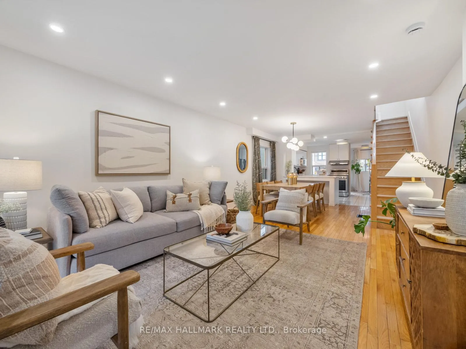 Photo 5 of 38 Larchmount Avenue, Toronto, South Riverdale — HOMEH