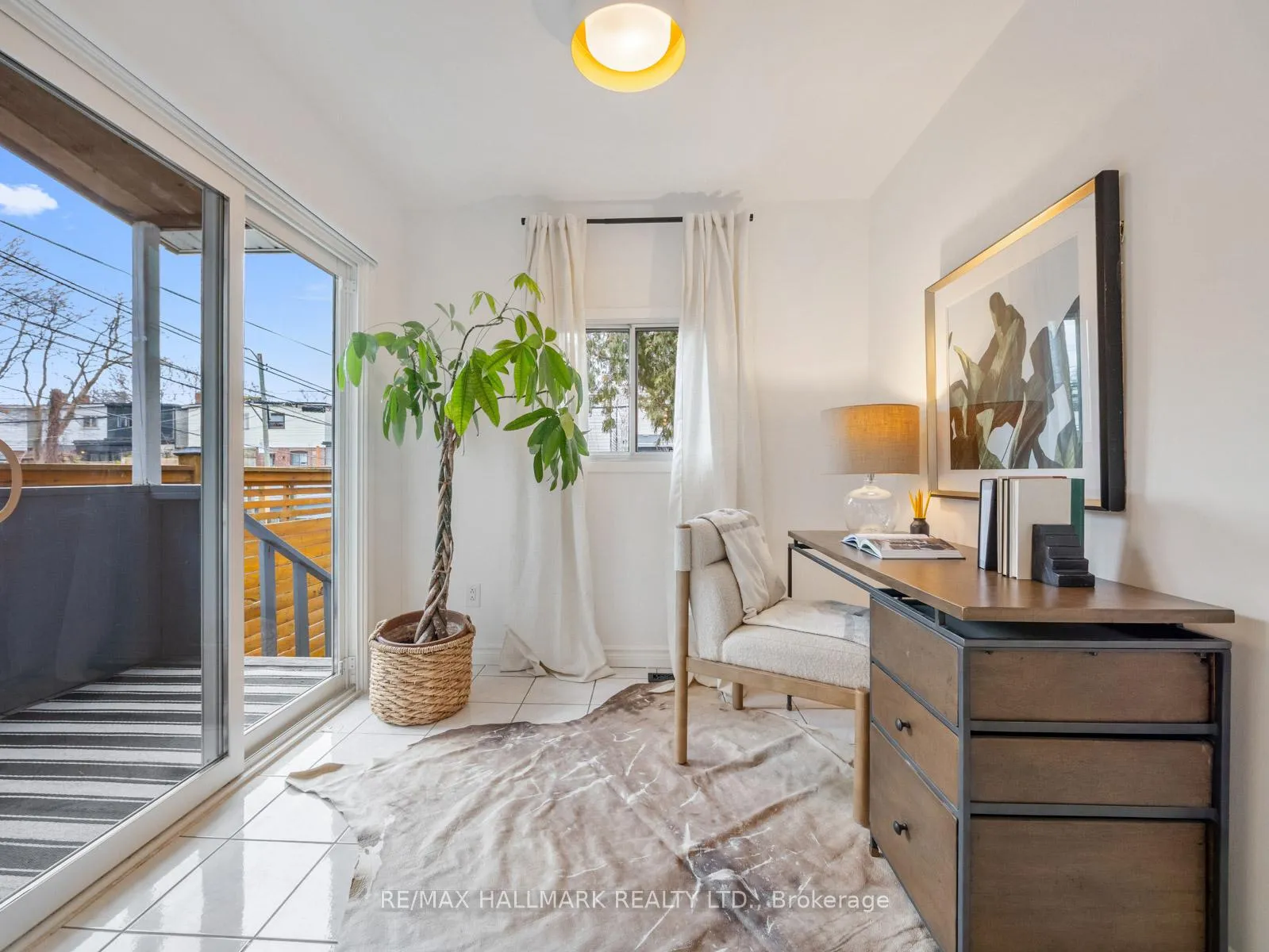 Photo 11 of 38 Larchmount Avenue, Toronto, South Riverdale — HOMEH