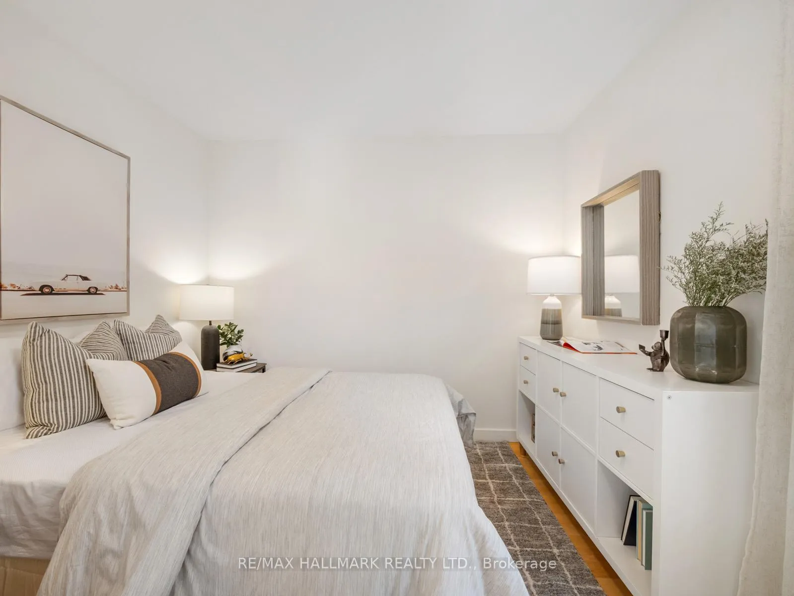 Photo 18 of 38 Larchmount Avenue, Toronto, South Riverdale — HOMEH