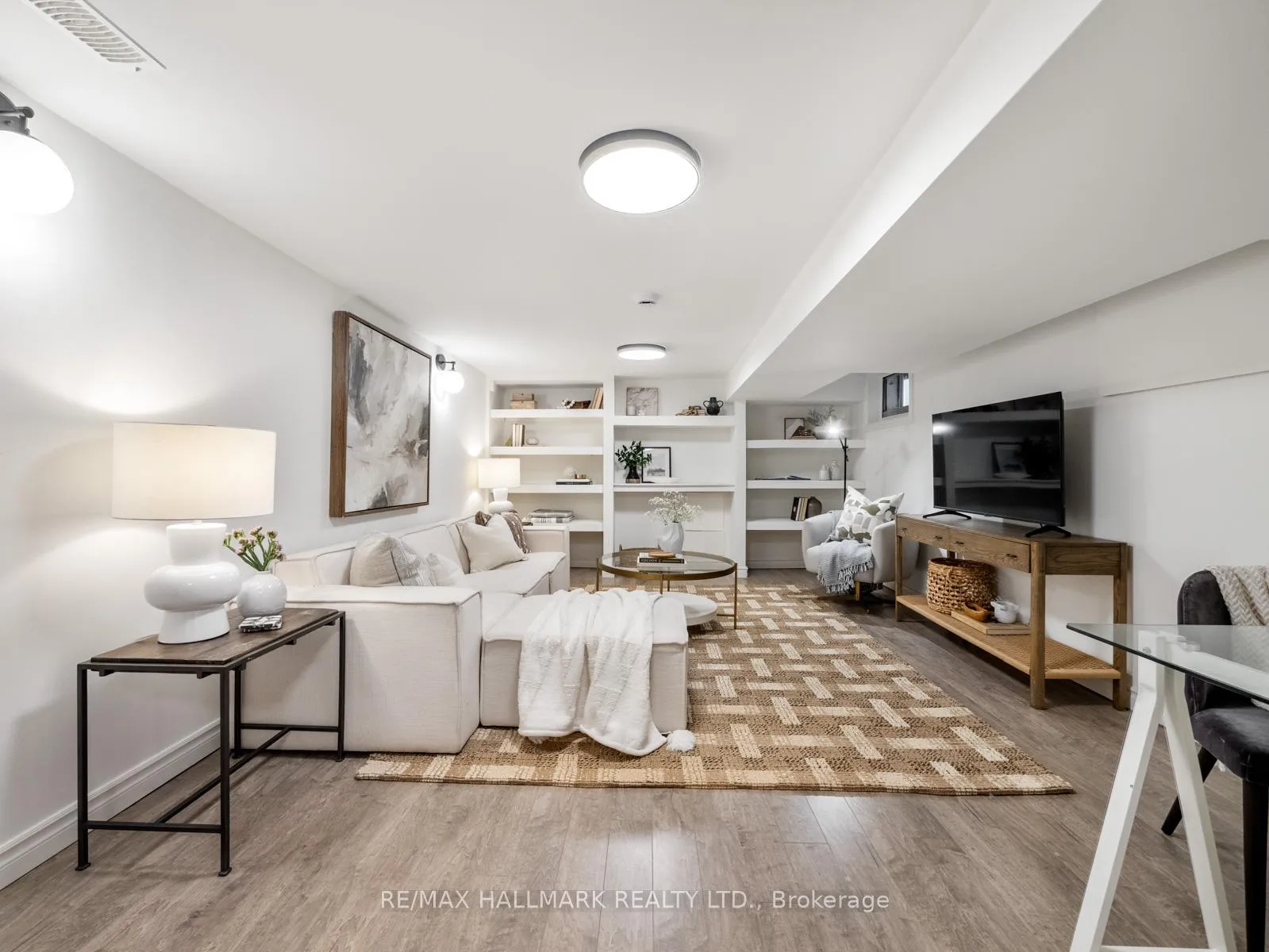 Photo 20 of 38 Larchmount Avenue, Toronto, South Riverdale — HOMEH