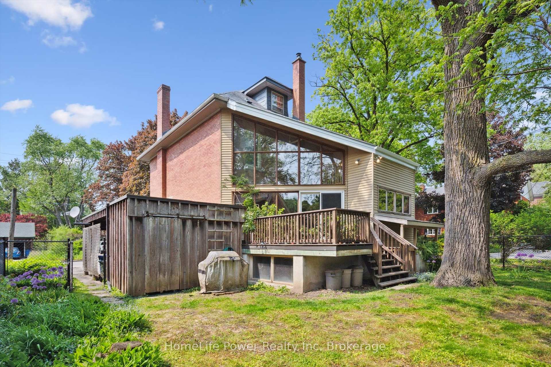Photo 2 of 44 Dean Avenue, Guelph, Dovercliffe Park/Old University — HOMEH