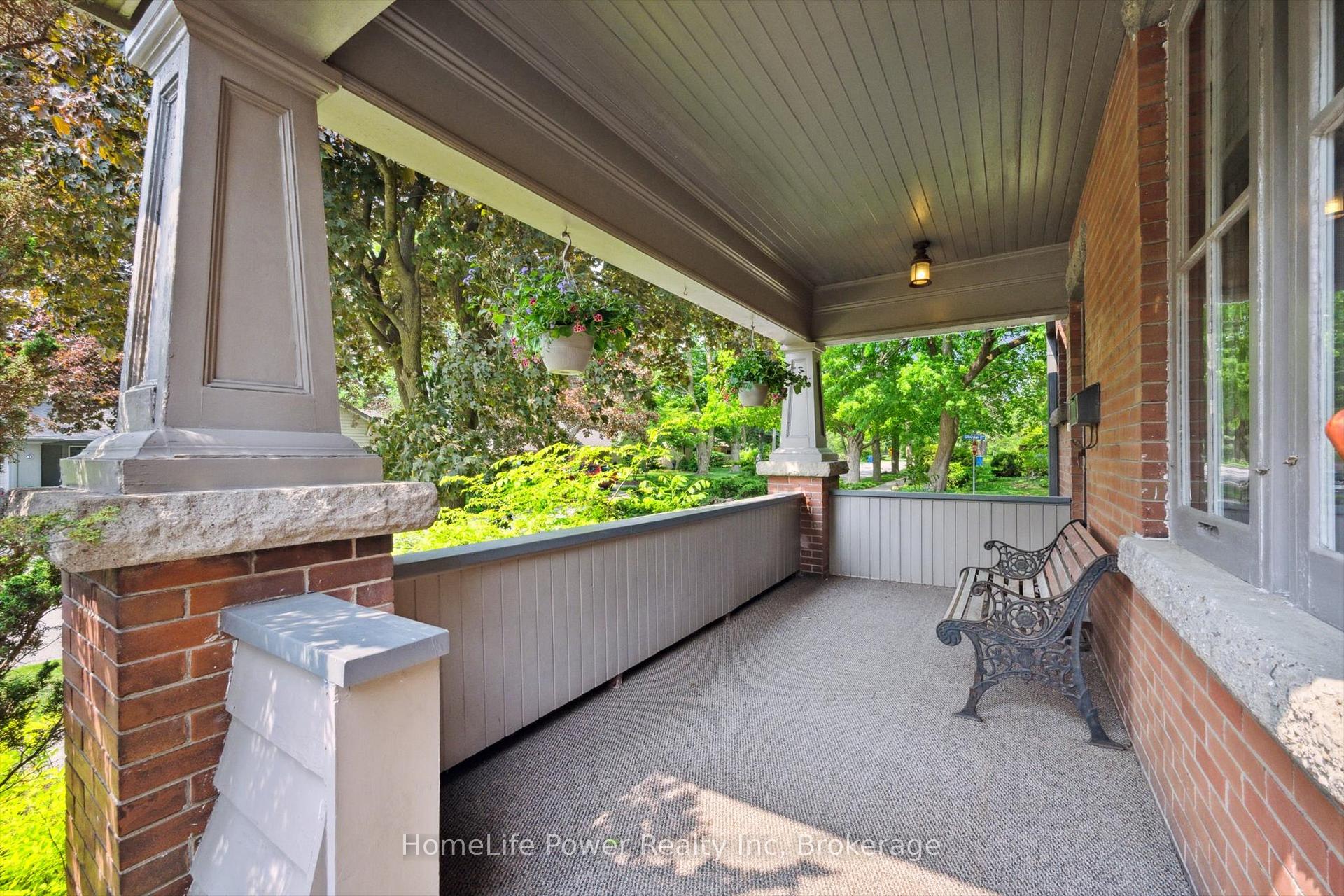 Photo 4 of 44 Dean Avenue, Guelph, Dovercliffe Park/Old University — HOMEH