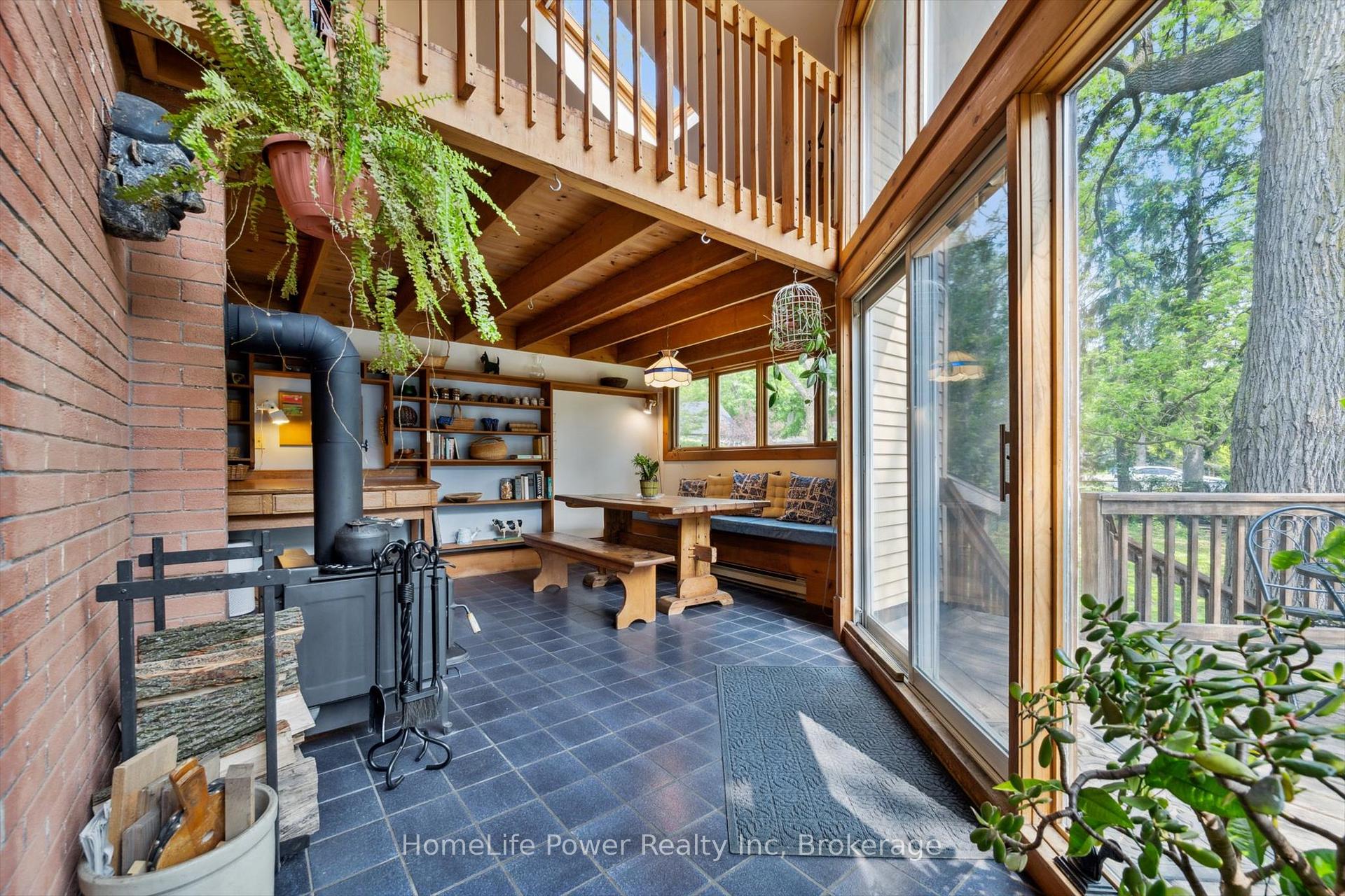 Photo 13 of 44 Dean Avenue, Guelph, Dovercliffe Park/Old University — HOMEH