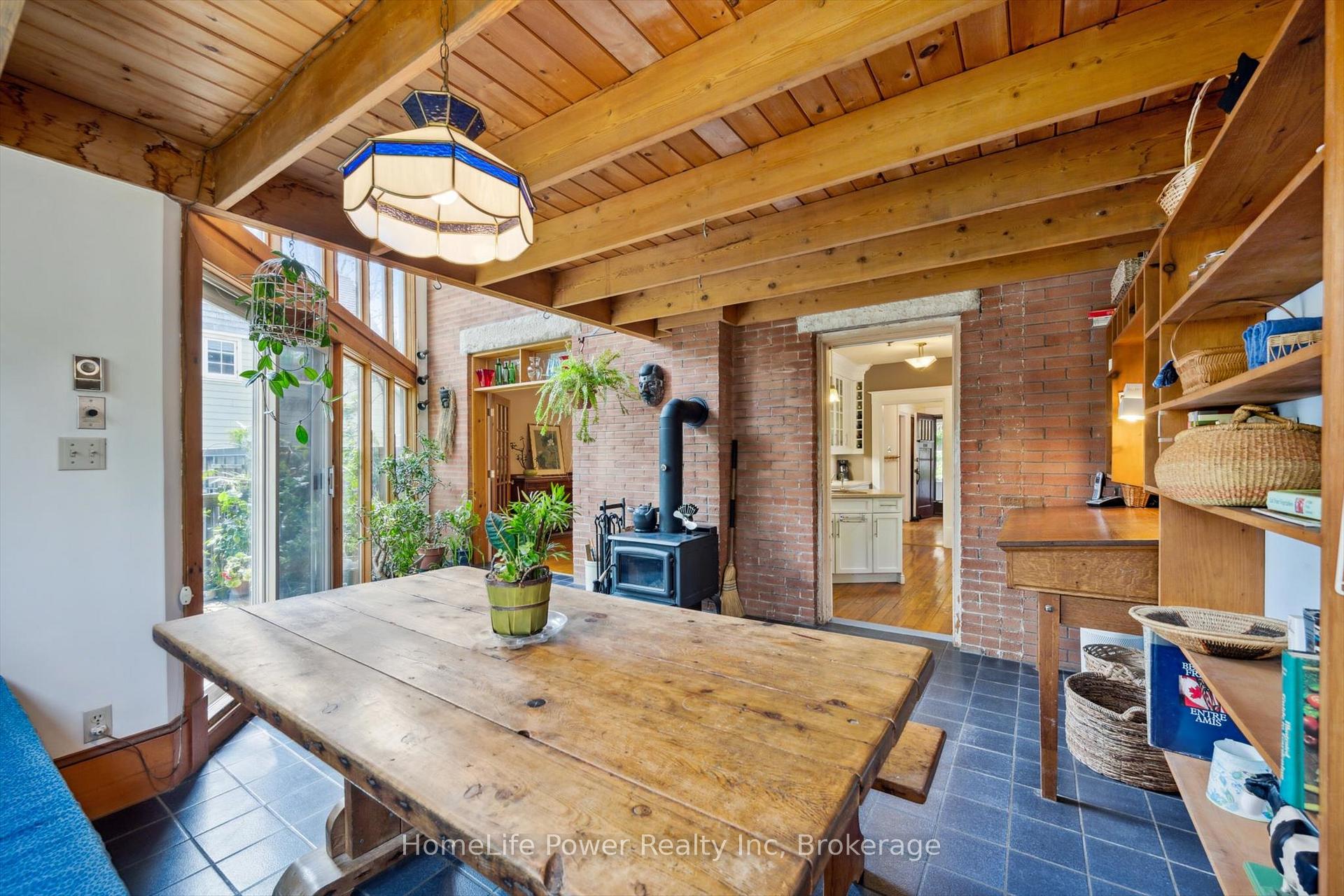 Photo 14 of 44 Dean Avenue, Guelph, Dovercliffe Park/Old University — HOMEH