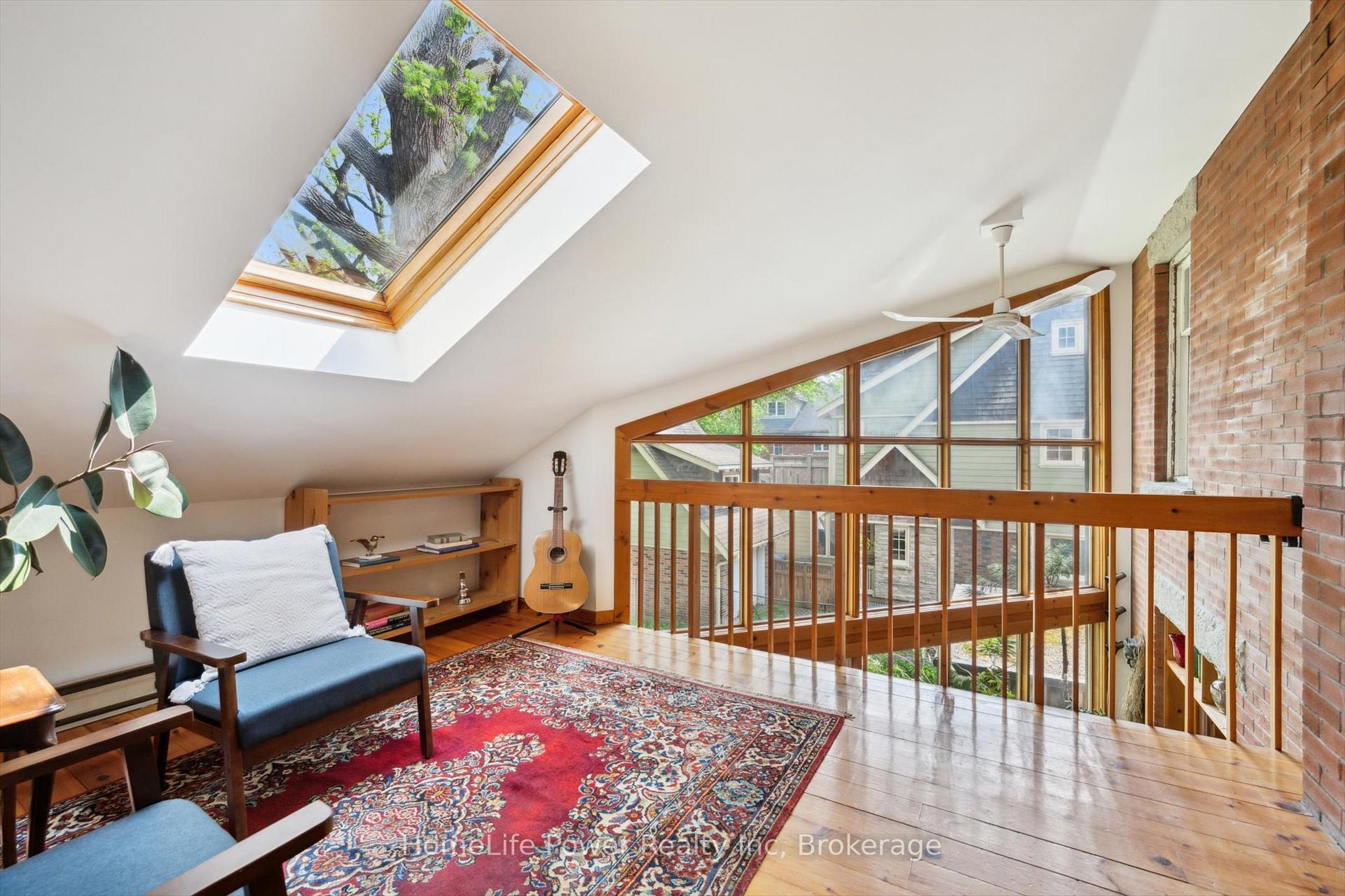 Photo 17 of 44 Dean Avenue, Guelph, Dovercliffe Park/Old University — HOMEH