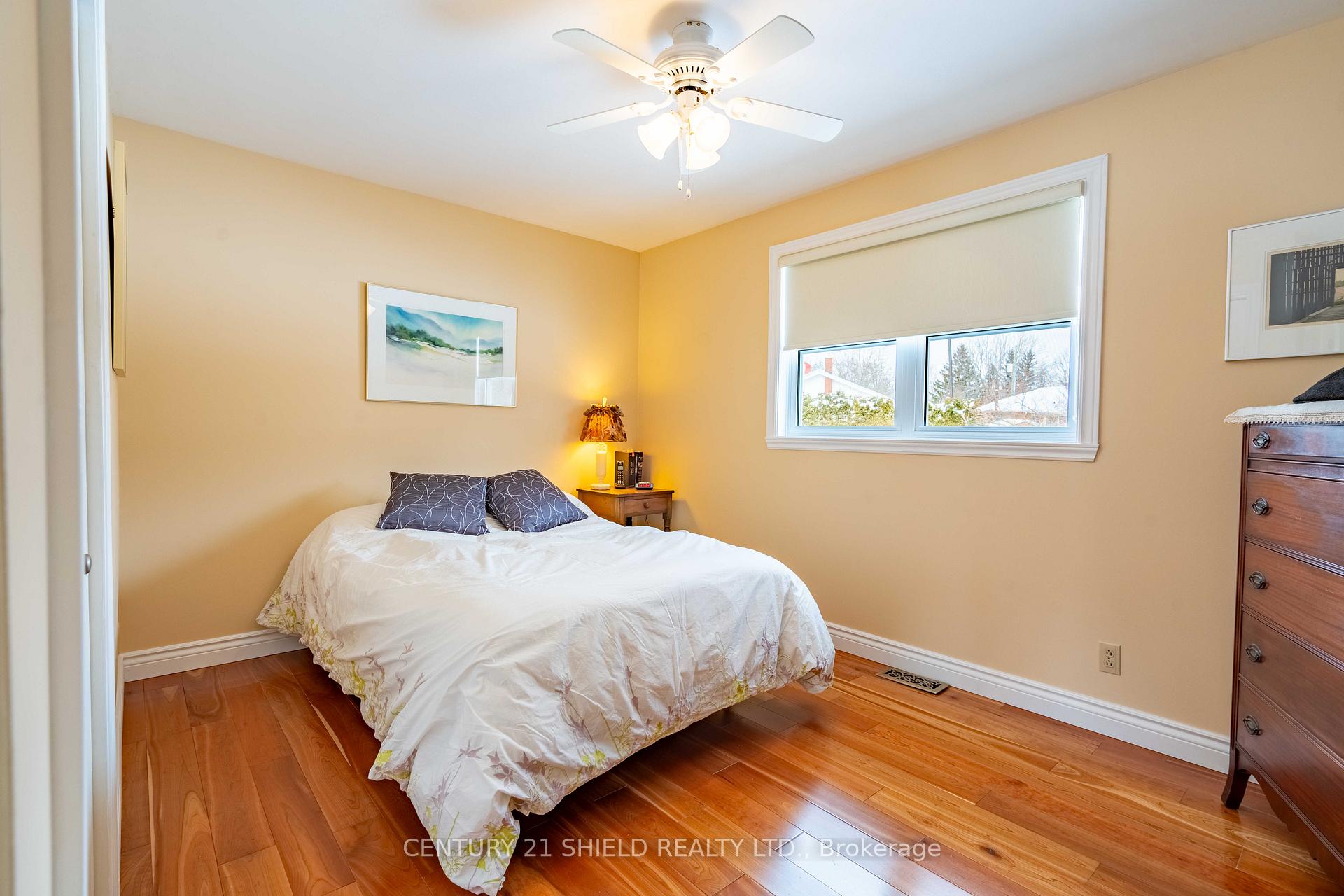 Photo 10 of 434 Bellevue Crescent, Cornwall — HOMEH