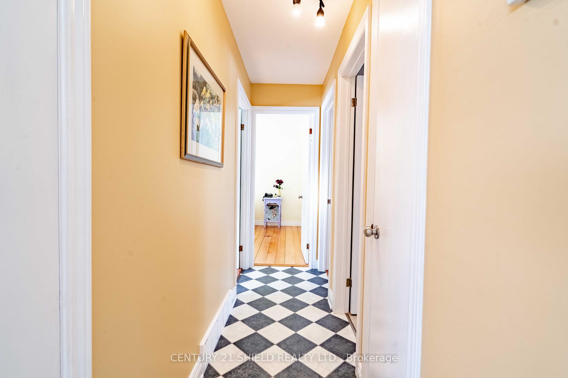 Photo 15 of 434 Bellevue Crescent, Cornwall — HOMEH