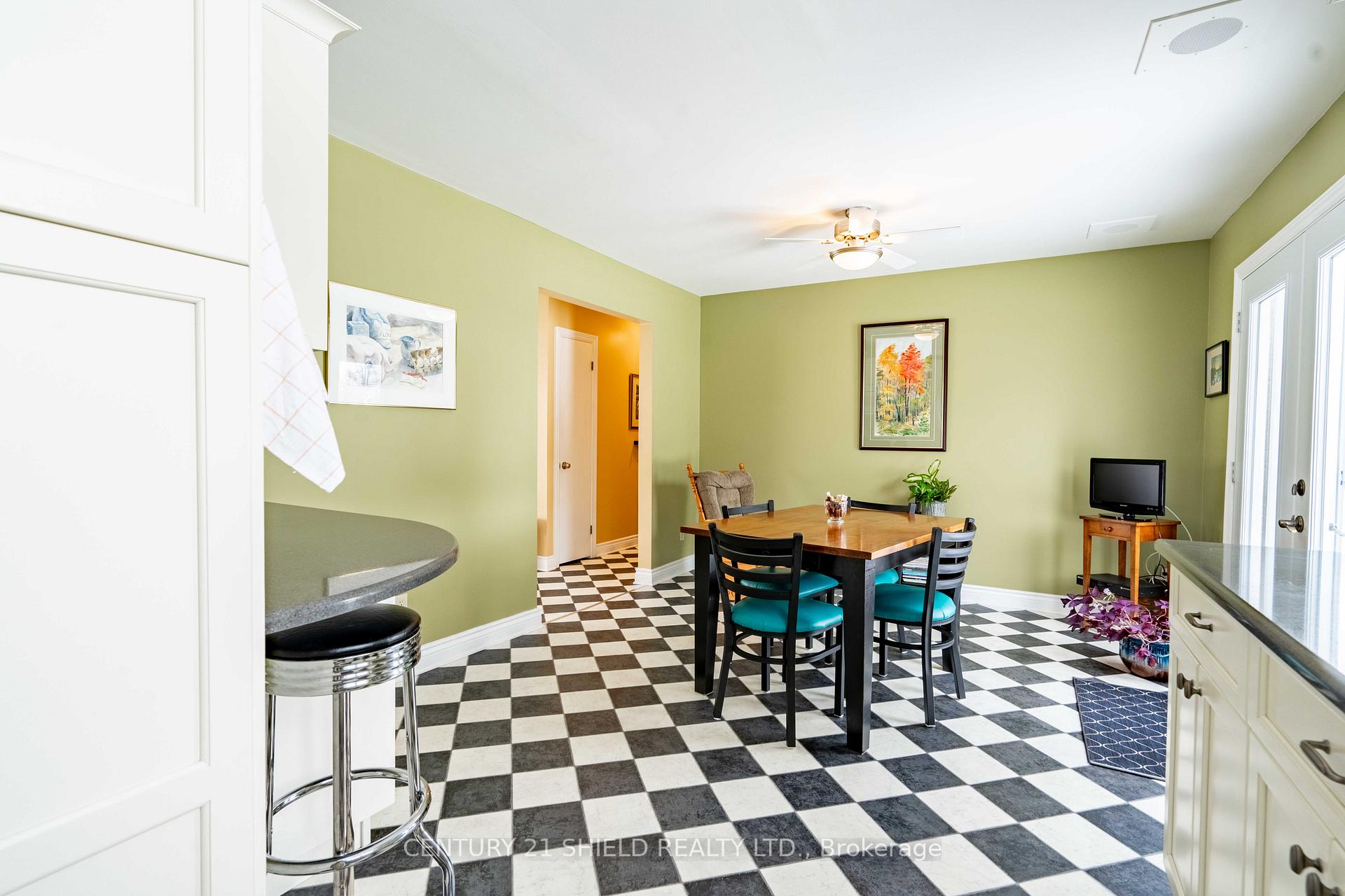 Photo 21 of 434 Bellevue Crescent, Cornwall — HOMEH