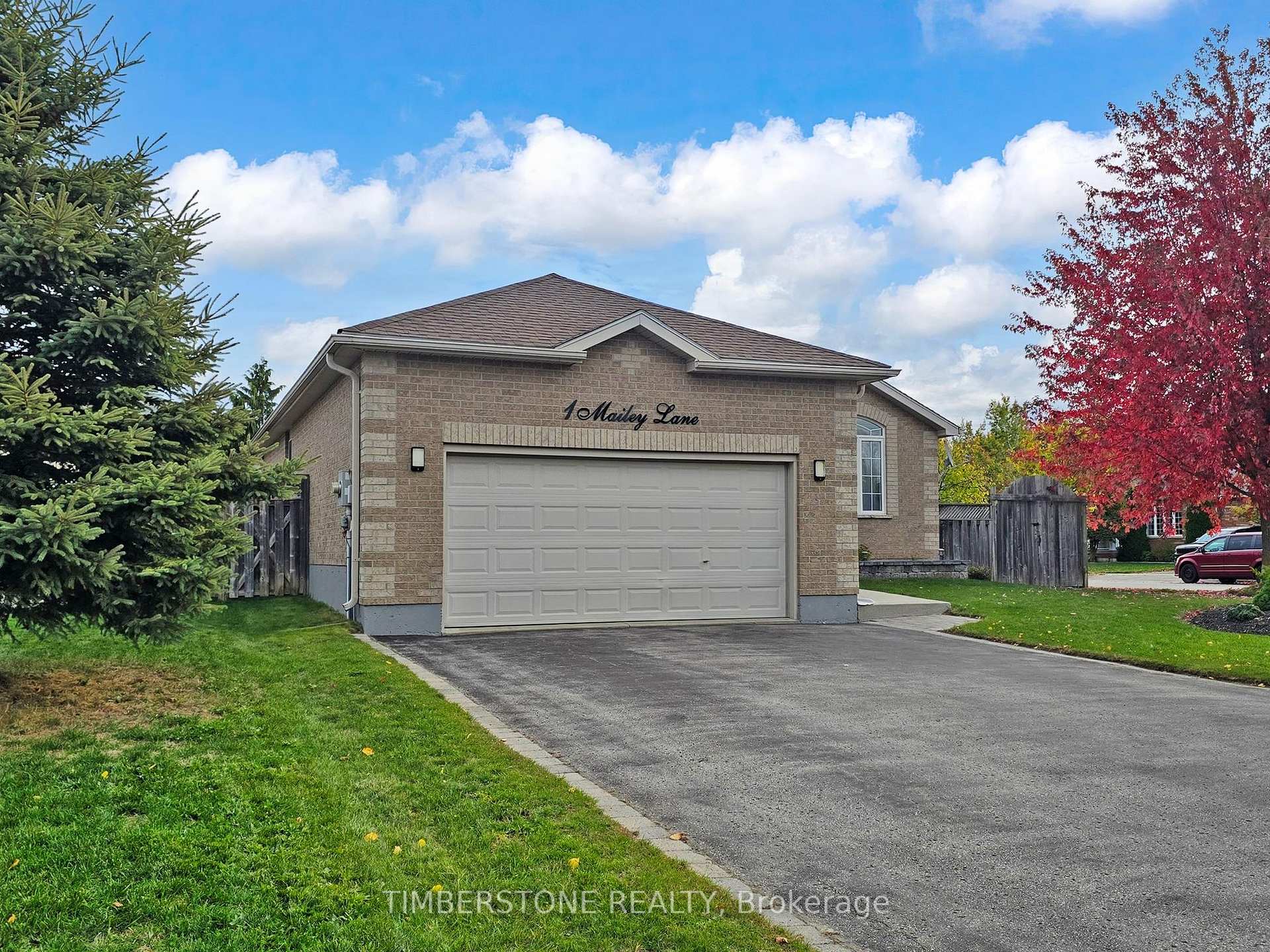 Photo 3 of Unit Lower, 1 Mailey Lane, Barrie, Edgehill Drive — HOMEH