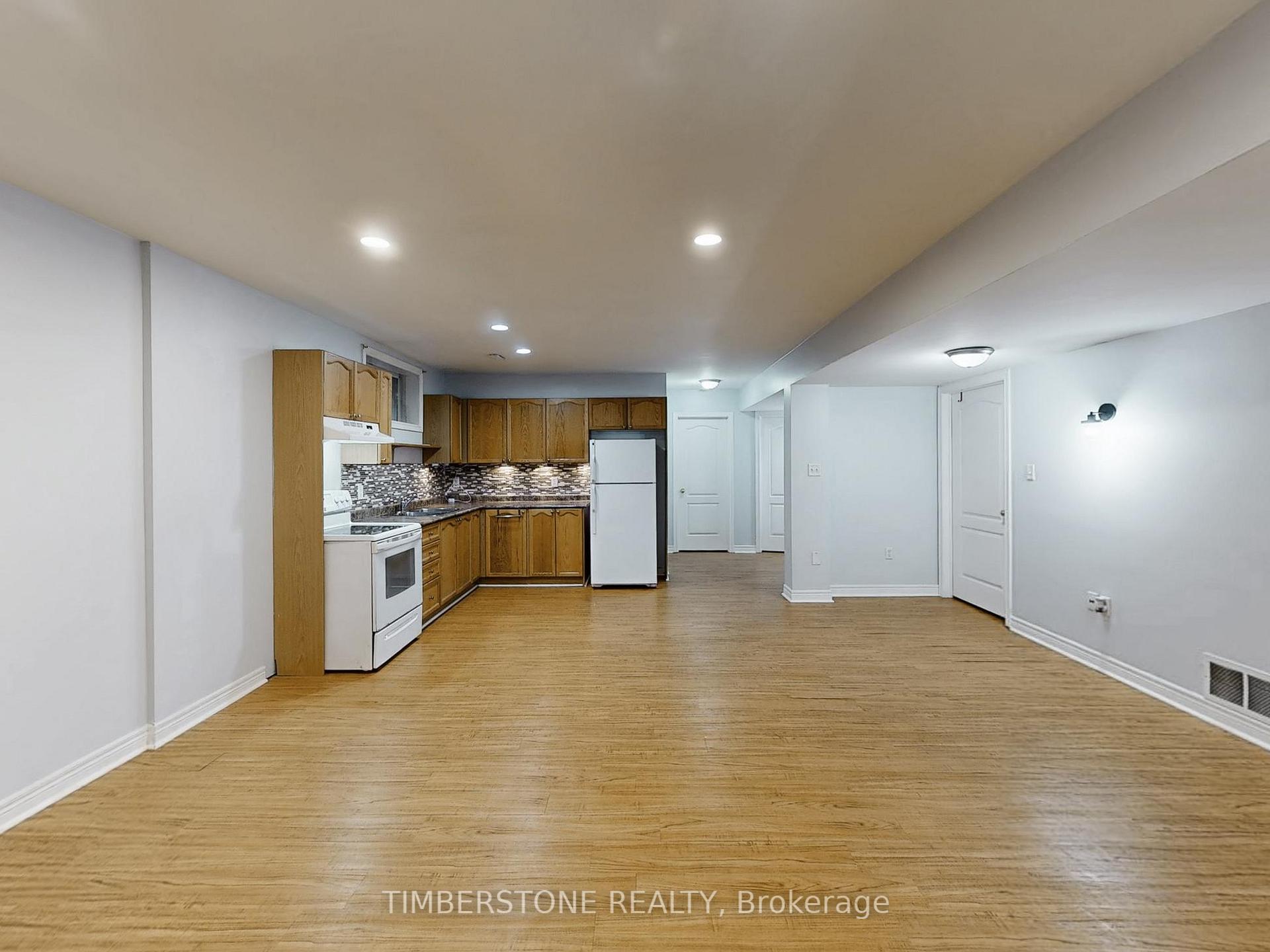 Photo 5 of Unit Lower, 1 Mailey Lane, Barrie, Edgehill Drive — HOMEH