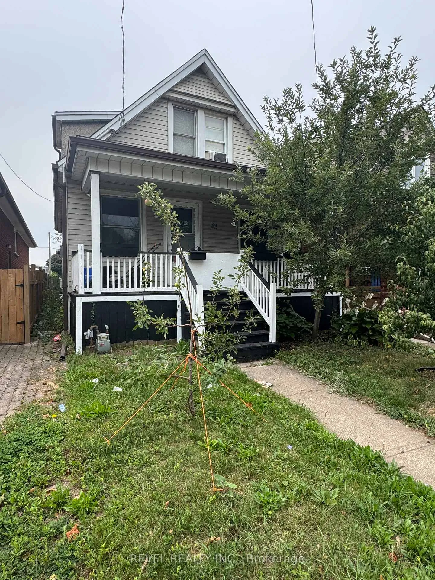 Photo 1 of 82 Cambridge Avenue, Hamilton, Crown Point — HOMEH