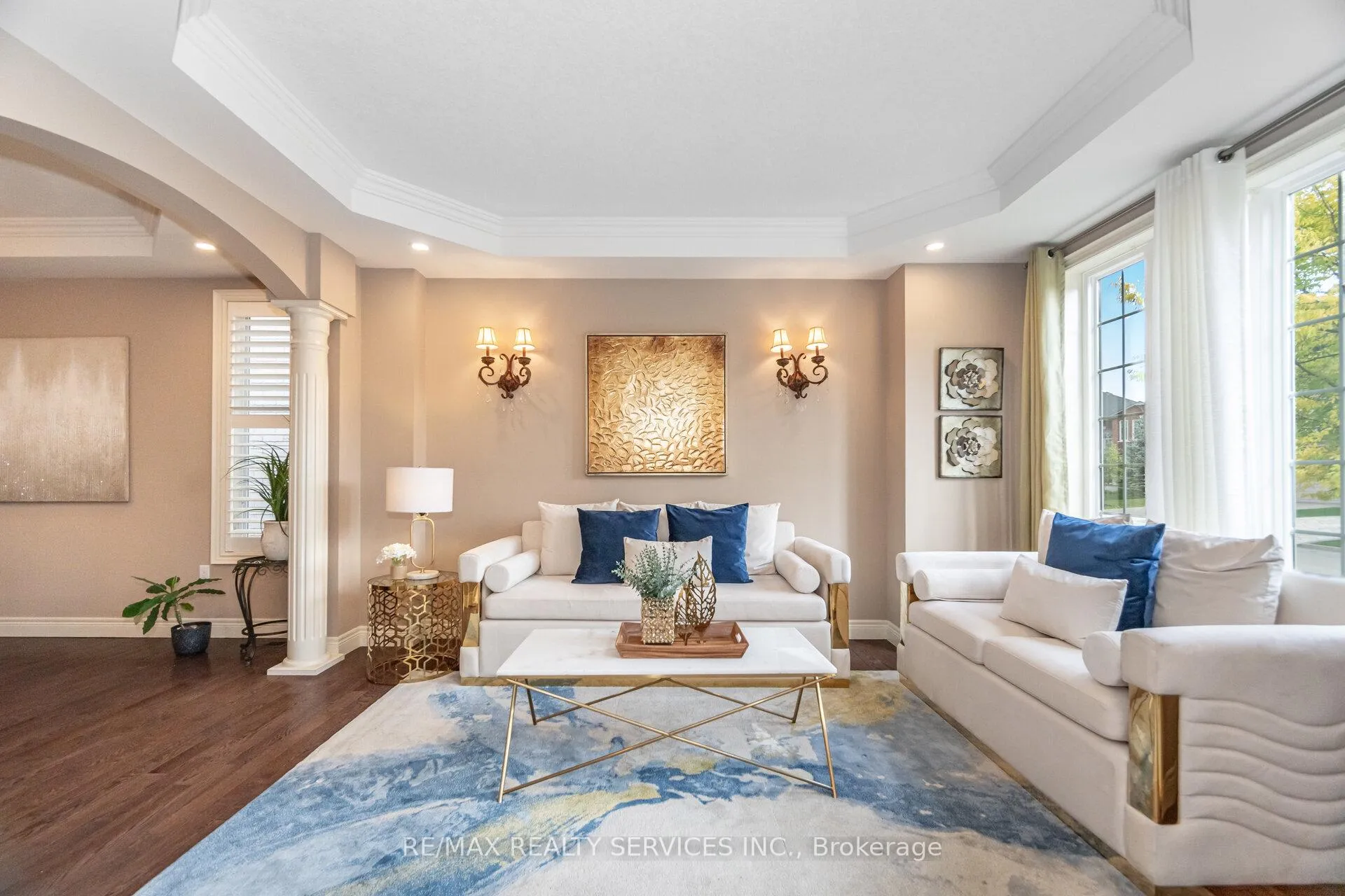 Photo 8 of 9 Lorupe Court, Hamilton, Ancaster — HOMEH
