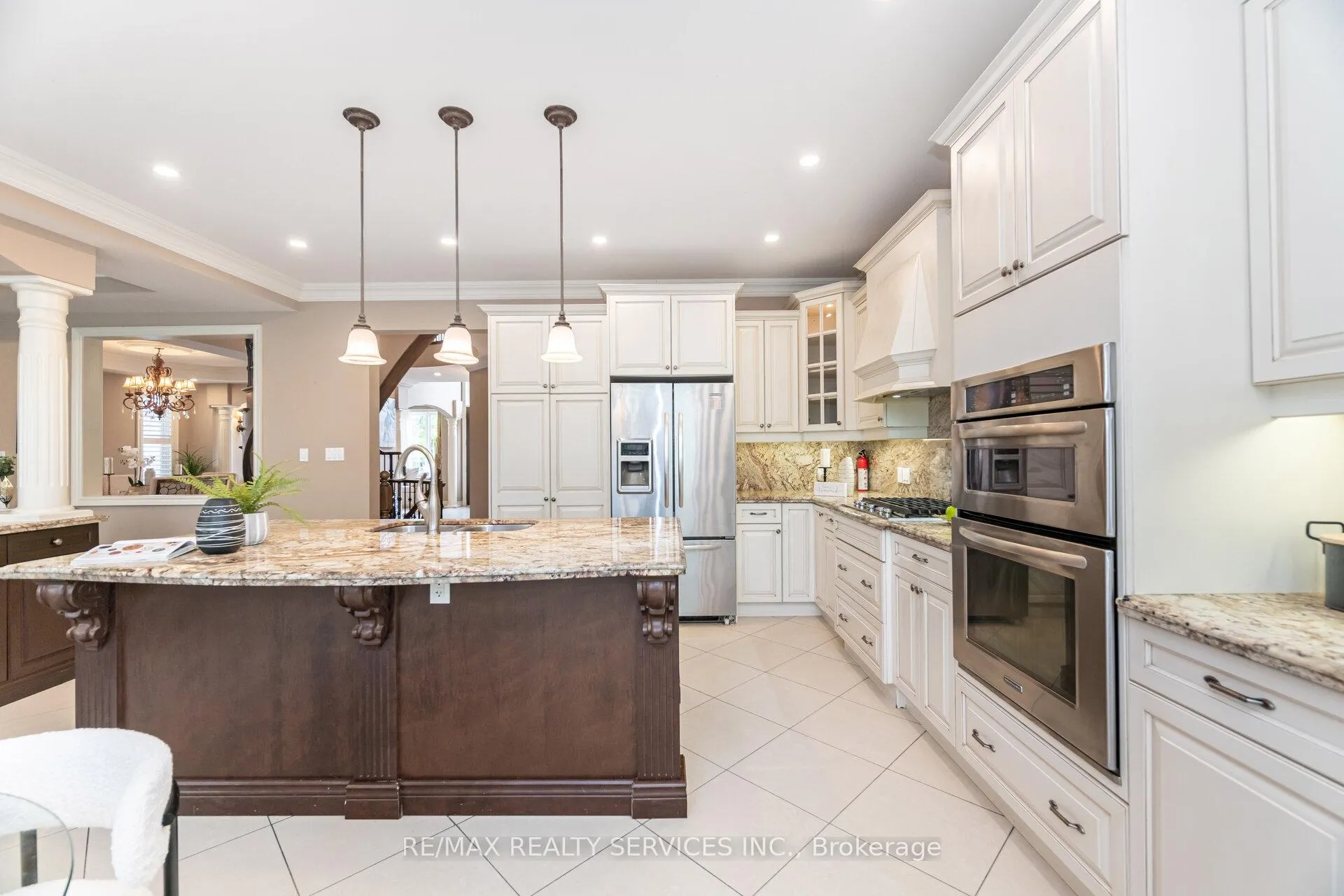 Photo 20 of 9 Lorupe Court, Hamilton, Ancaster — HOMEH