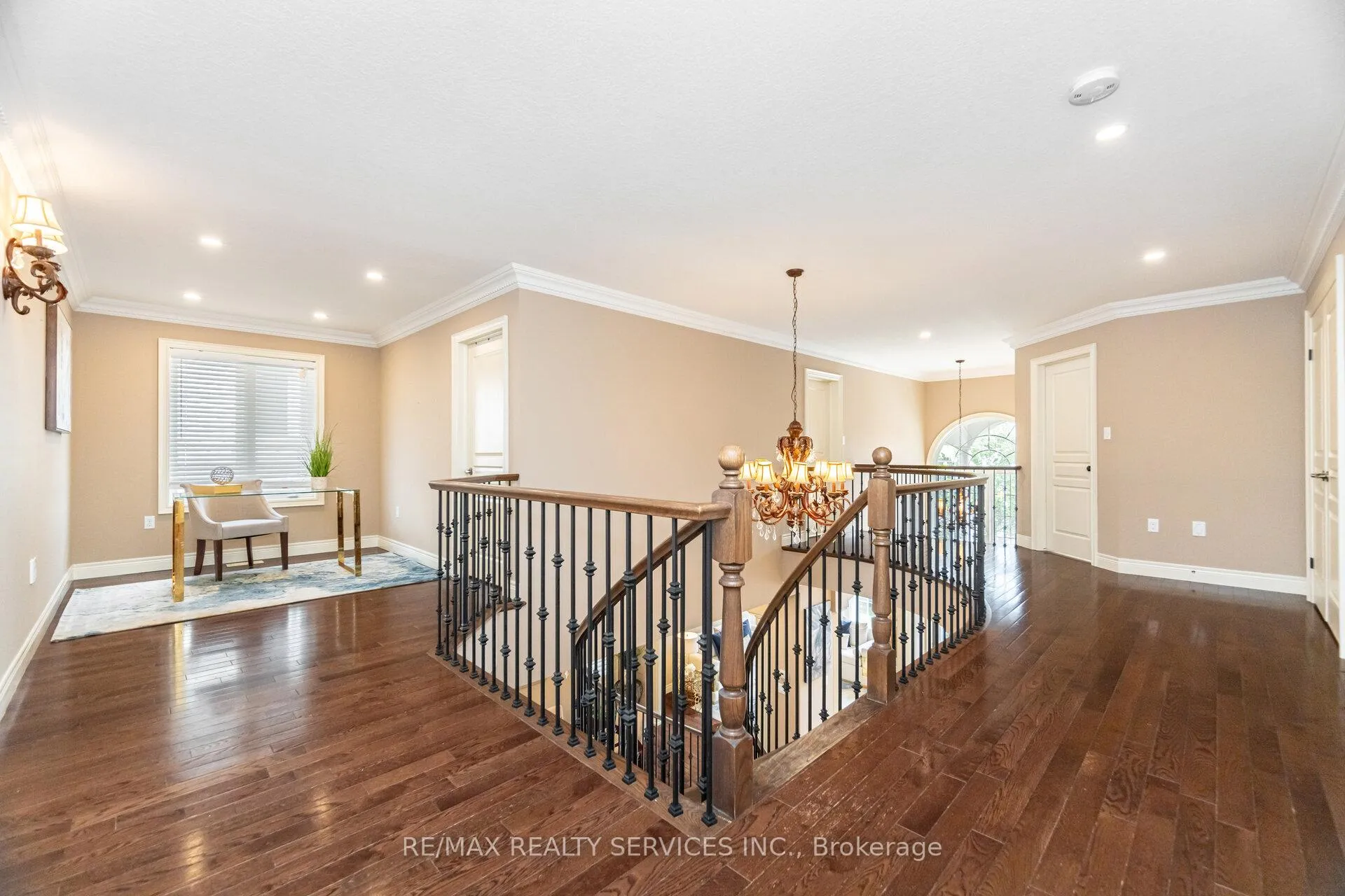 Photo 23 of 9 Lorupe Court, Hamilton, Ancaster — HOMEH