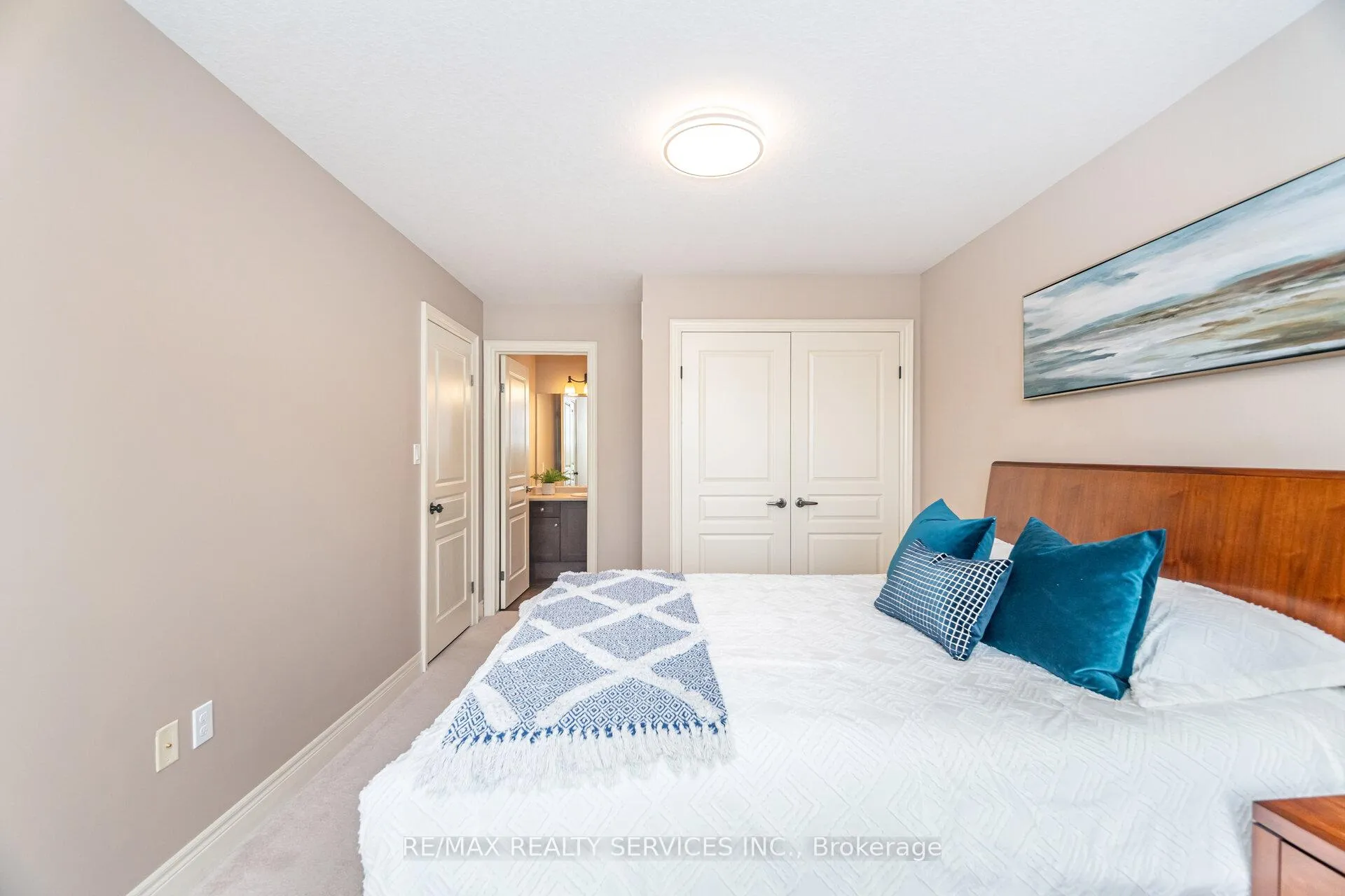 Photo 28 of 9 Lorupe Court, Hamilton, Ancaster — HOMEH