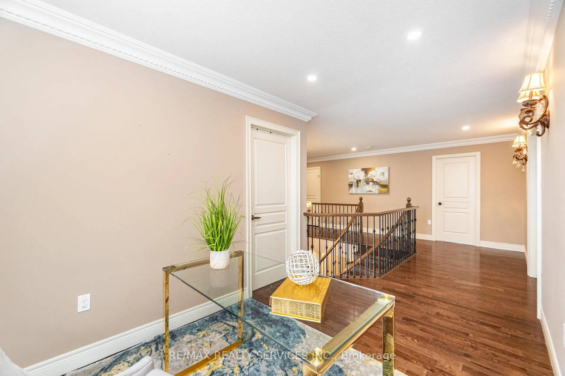 Photo 35 of 9 Lorupe Court, Hamilton, Ancaster — HOMEH