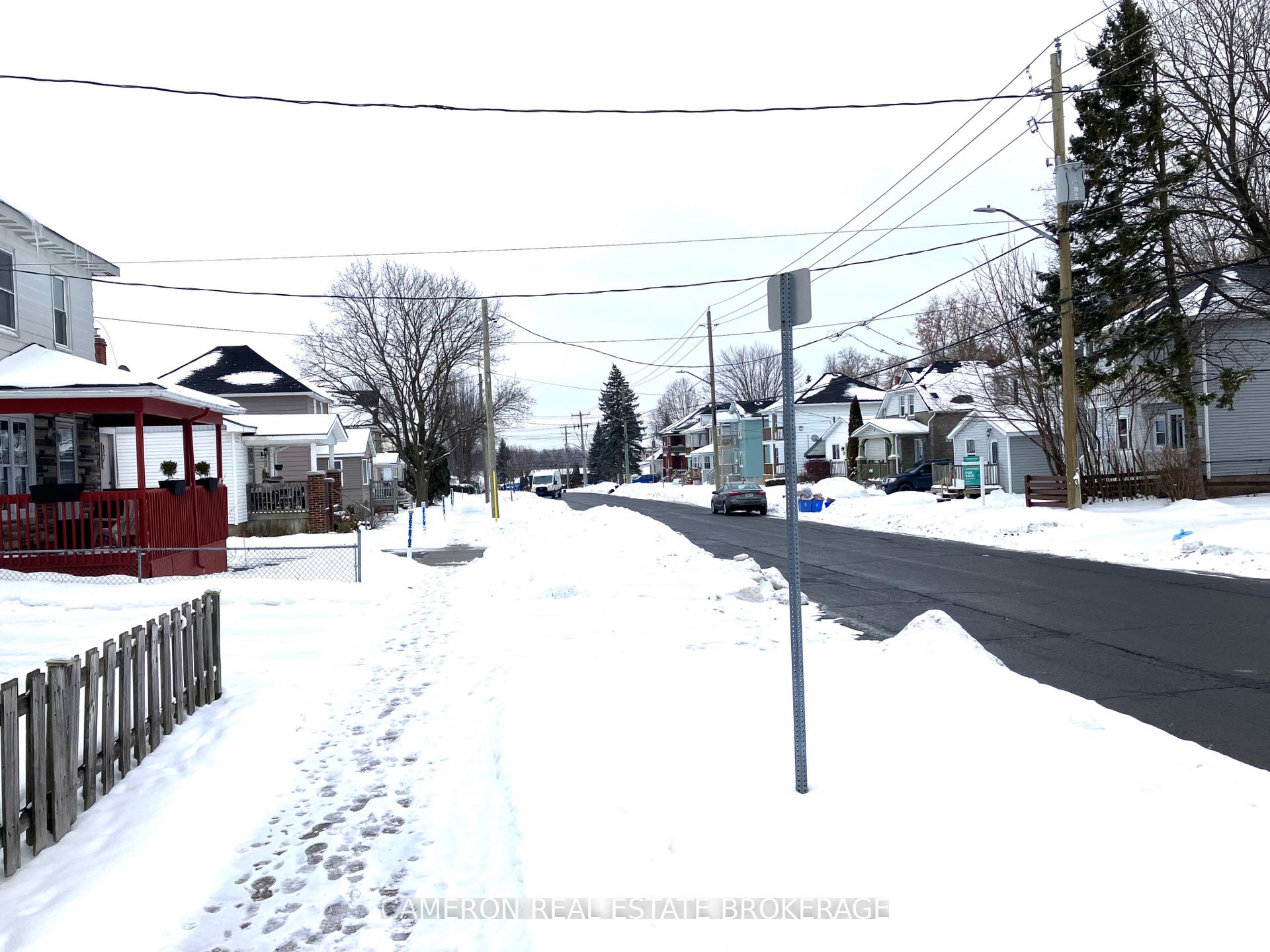 Photo 3 of 45-45A Lefebvre Avenue, Cornwall — HOMEH