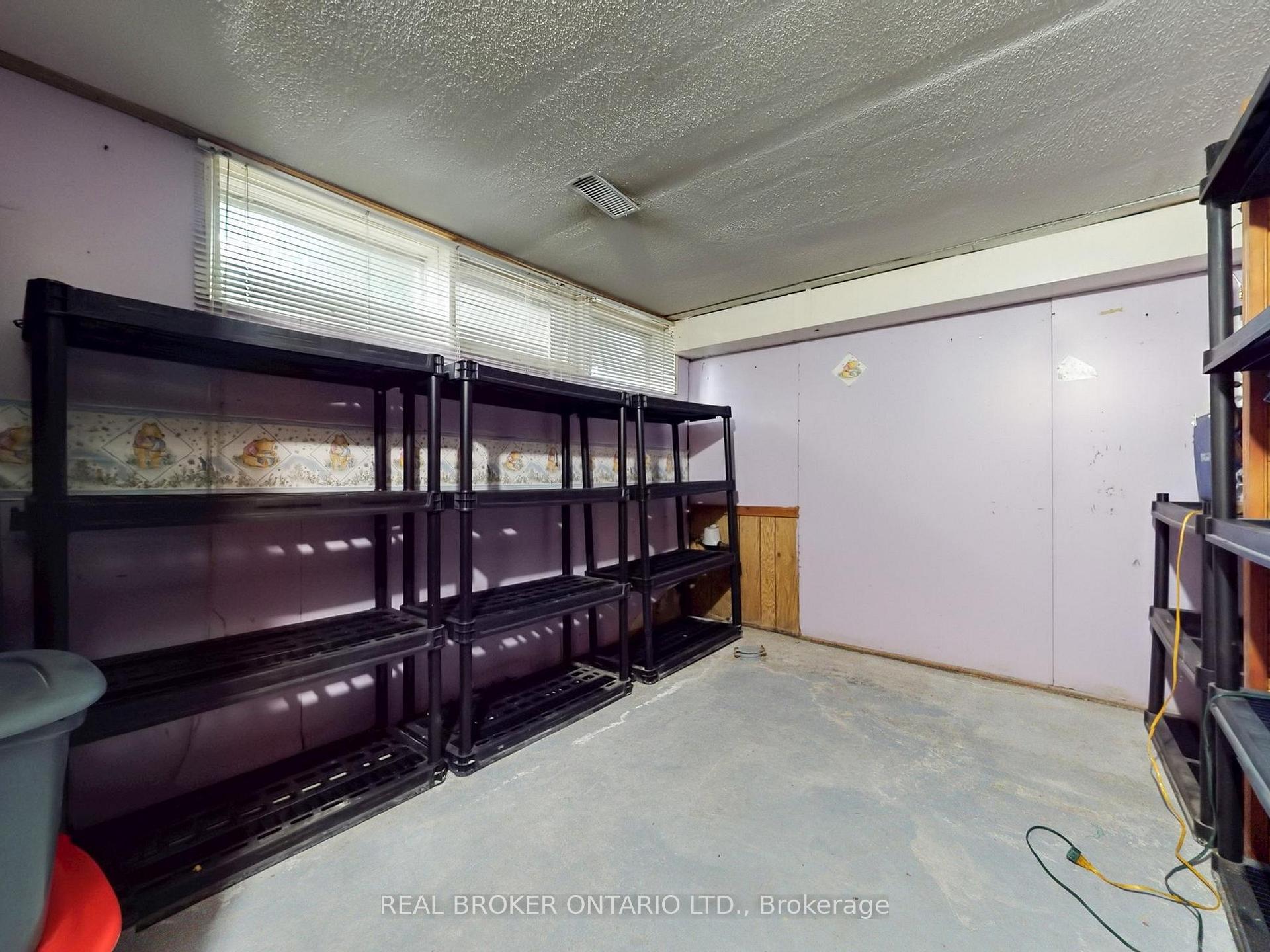 Photo 15 of 16 Bailey Crescent, Aurora, Aurora Highlands — HOMEH