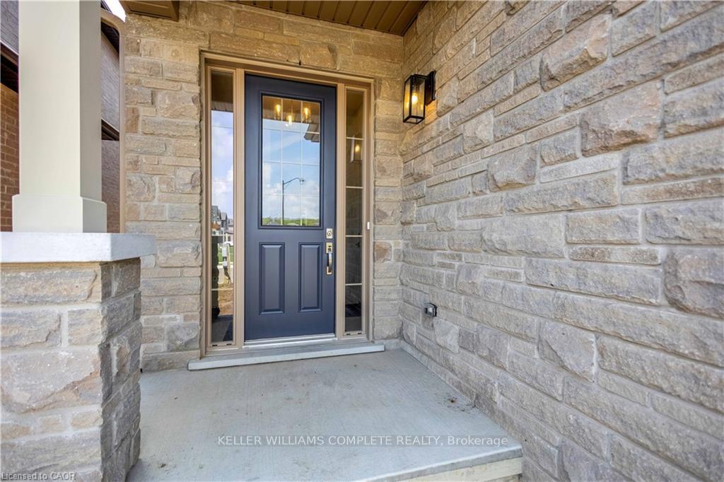 Photo 4 of 92 Shady Oaks Trail, Hamilton, Sheldon — HOMEH