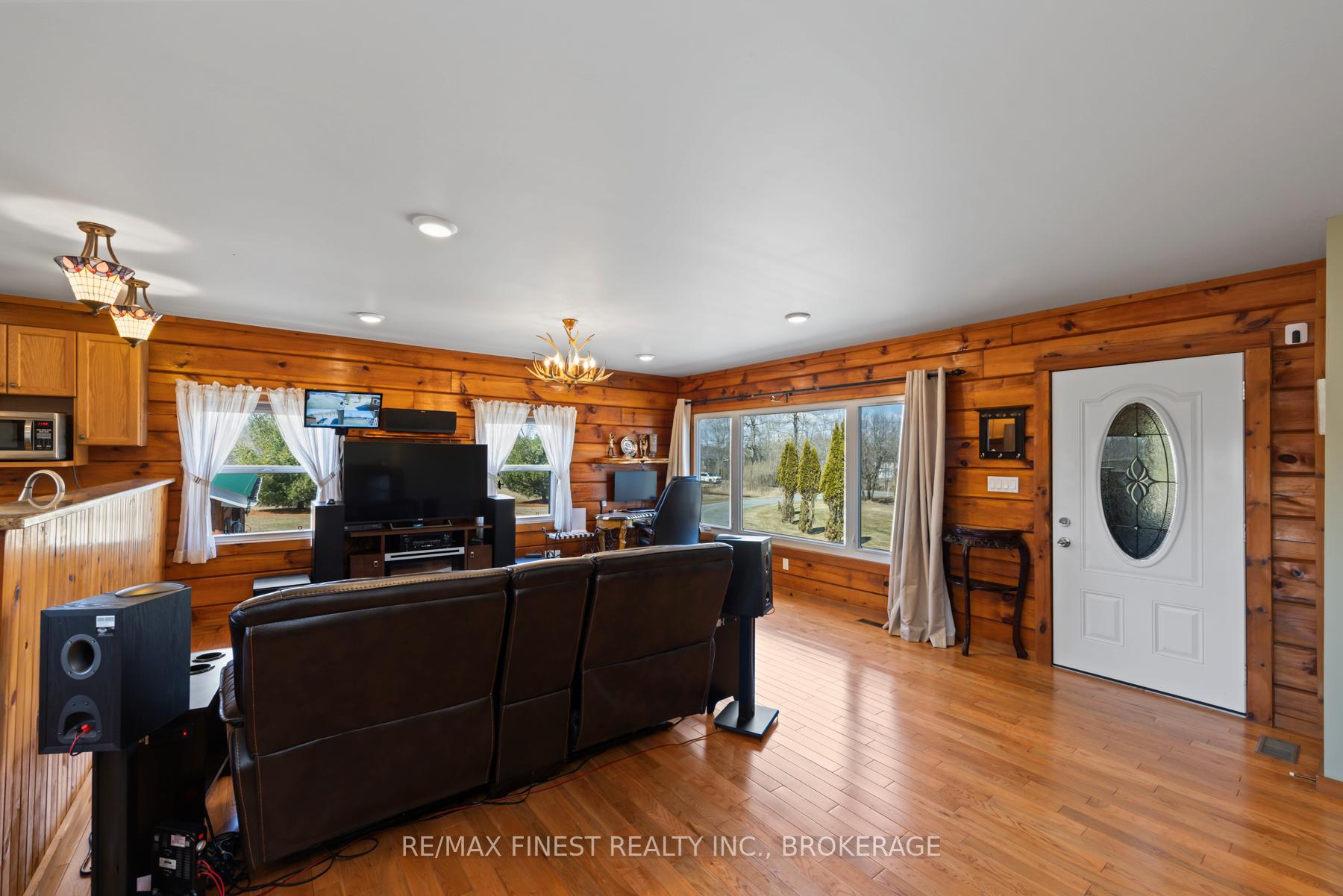 Photo 7 of 404 Dean Smith Road Drive, Frontenac, Frontenac South — HOMEH