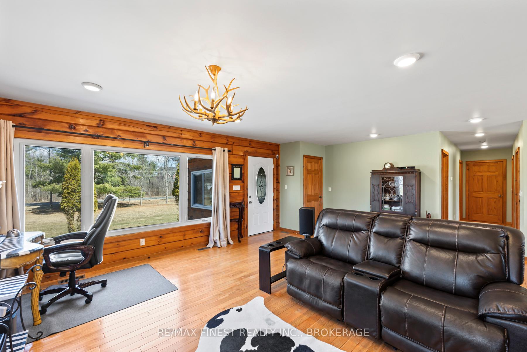 Photo 10 of 404 Dean Smith Road Drive, Frontenac, Frontenac South — HOMEH