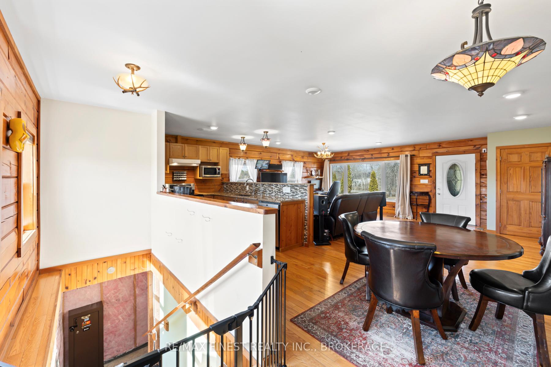 Photo 18 of 404 Dean Smith Road Drive, Frontenac, Frontenac South — HOMEH