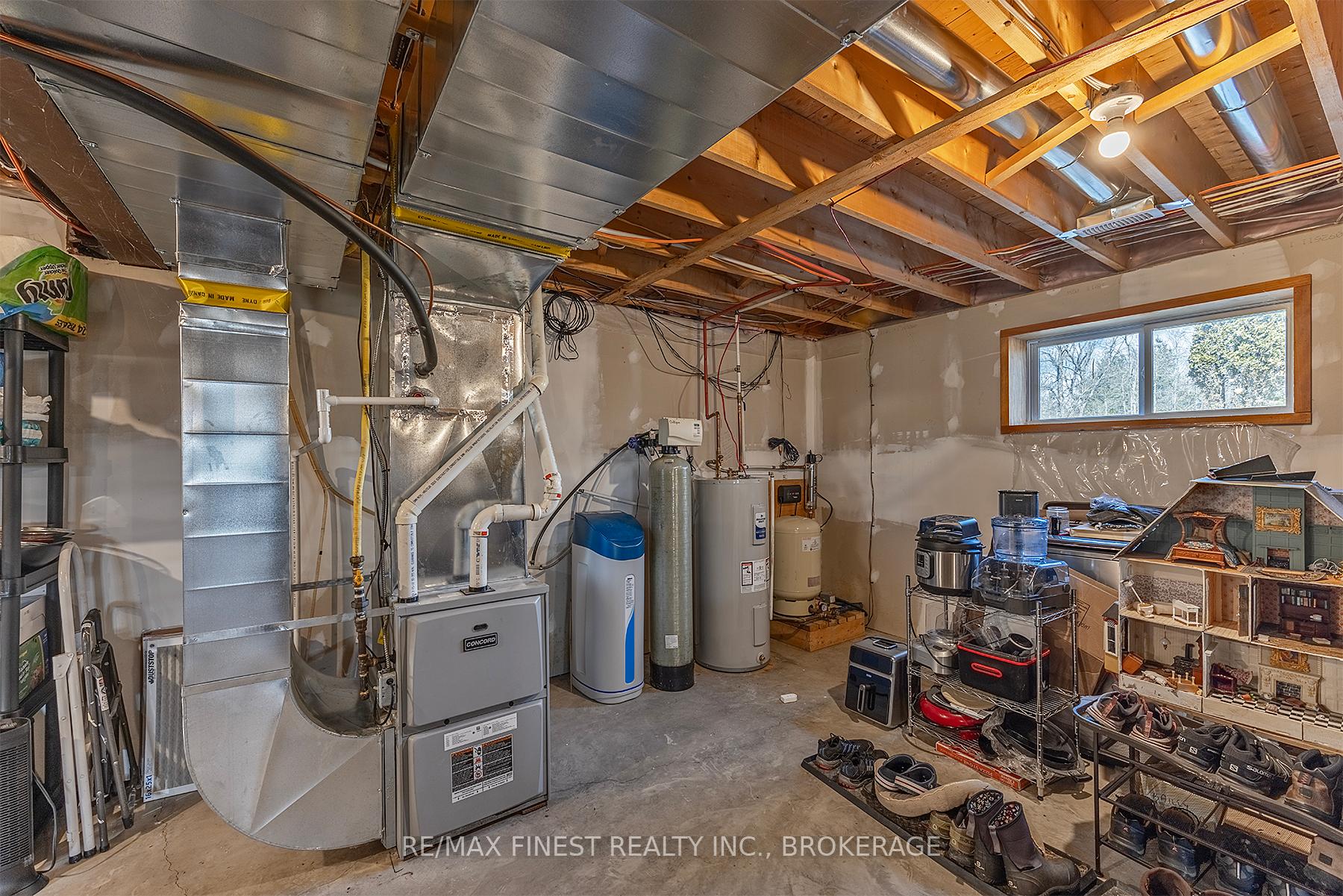 Photo 31 of 404 Dean Smith Road Drive, Frontenac, Frontenac South — HOMEH
