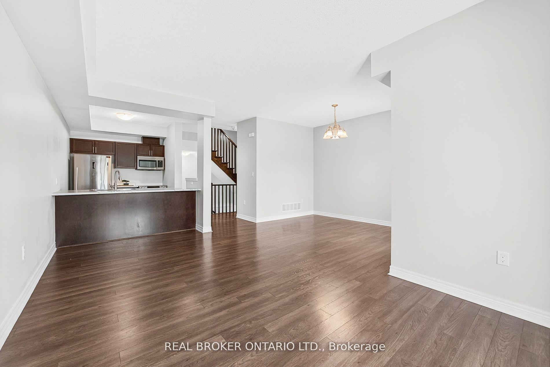 Photo 5 of 7 Ladybell Lane, Hamilton, Stoney Creek Mountain — HOMEH
