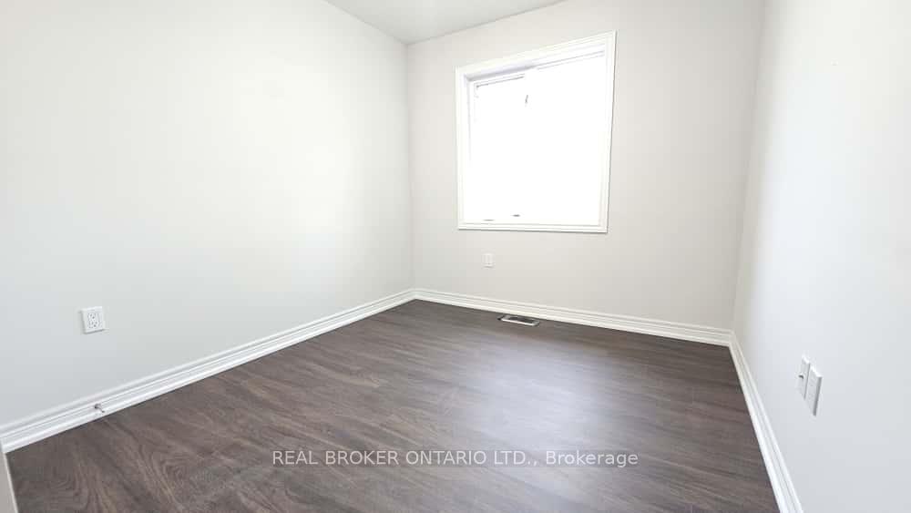Photo 18 of 7 Ladybell Lane, Hamilton, Stoney Creek Mountain — HOMEH