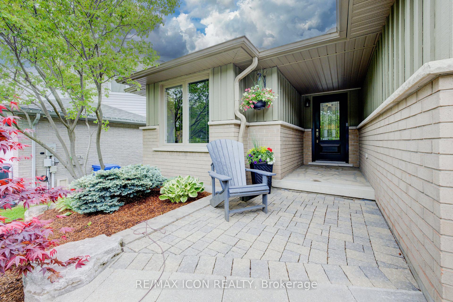 Photo 4 of 165 Municipal Street, Guelph, Dovercliffe Park/Old University — HOMEH