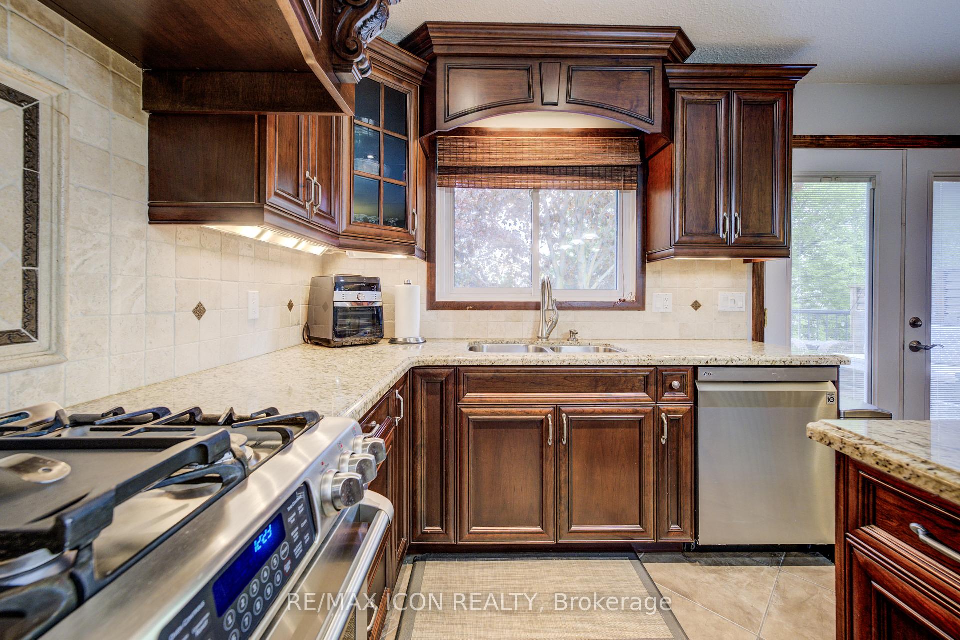 Photo 18 of 165 Municipal Street, Guelph, Dovercliffe Park/Old University — HOMEH