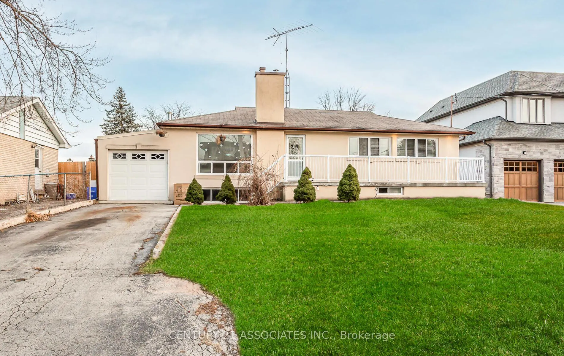 Photo 1 of 1338 Waverly Avenue, Oakville, West — HOMEH