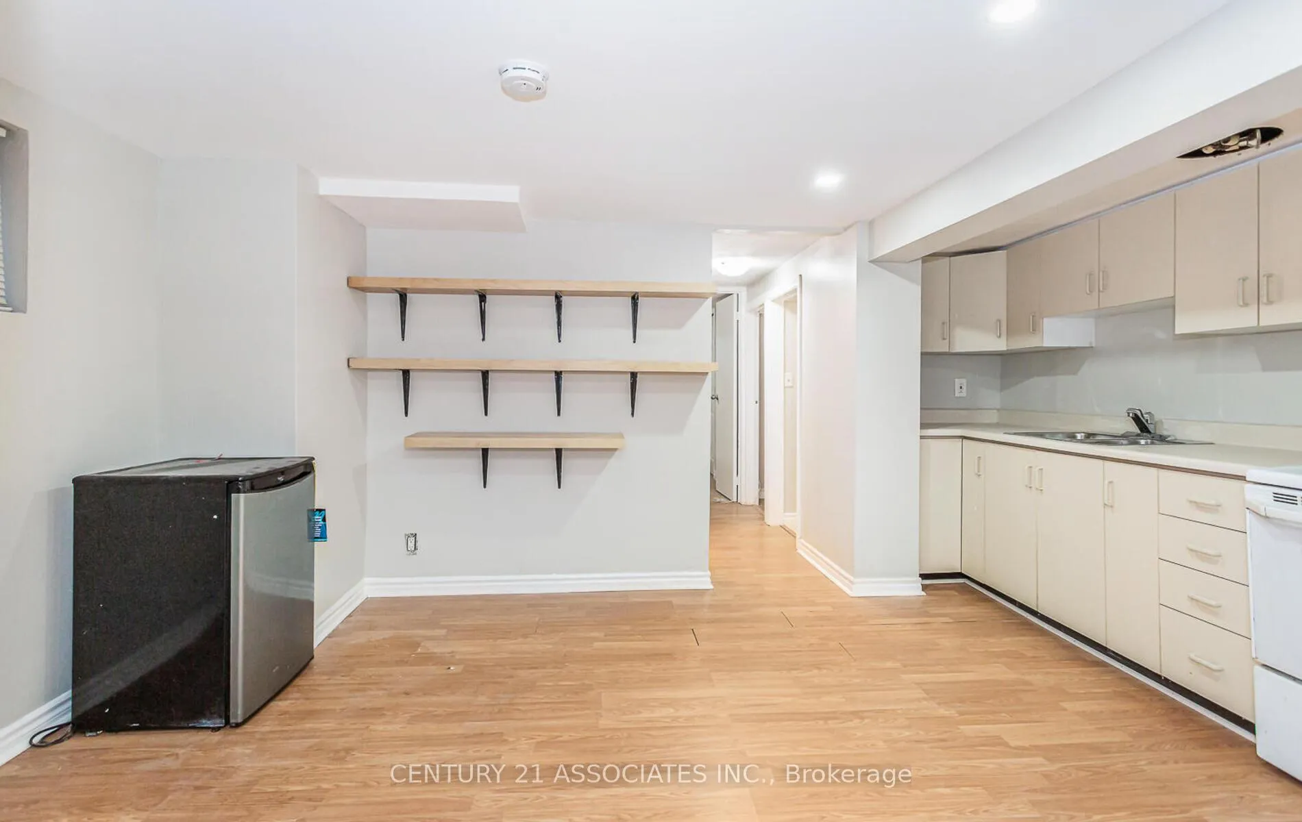 Photo 31 of 1338 Waverly Avenue, Oakville, West — HOMEH