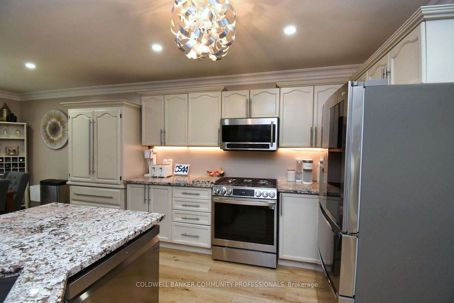 Photo 21 of 159 Thames Way, Hamilton, Mount Hope — HOMEH