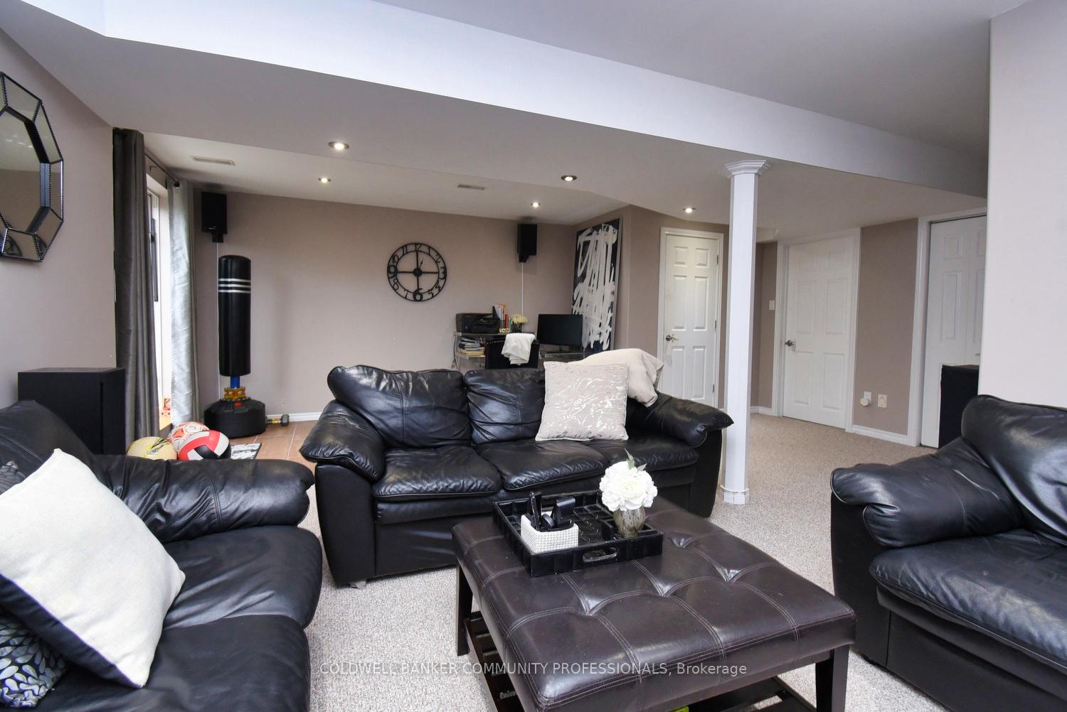 Photo 35 of 159 Thames Way, Hamilton, Mount Hope — HOMEH