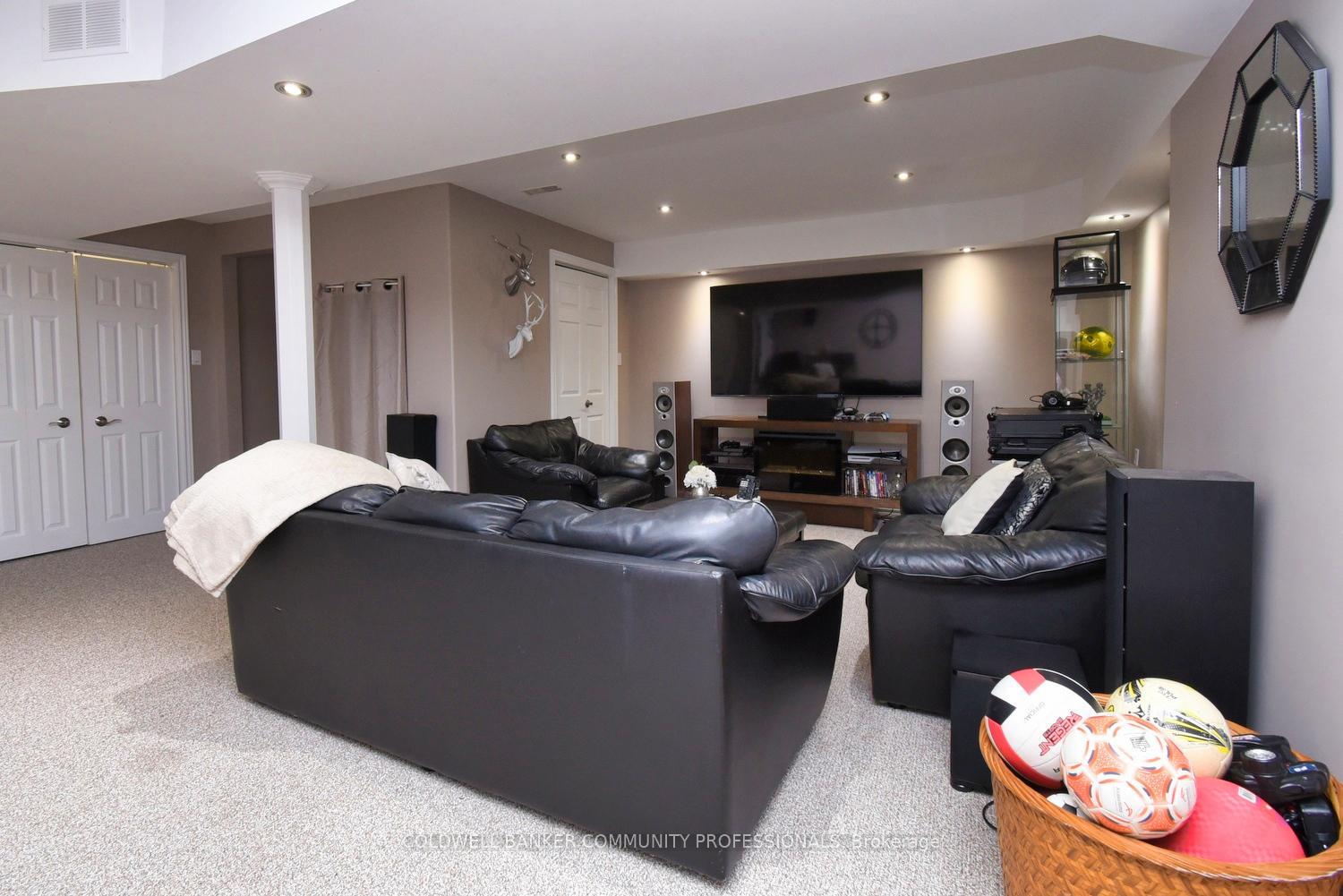 Photo 38 of 159 Thames Way, Hamilton, Mount Hope — HOMEH