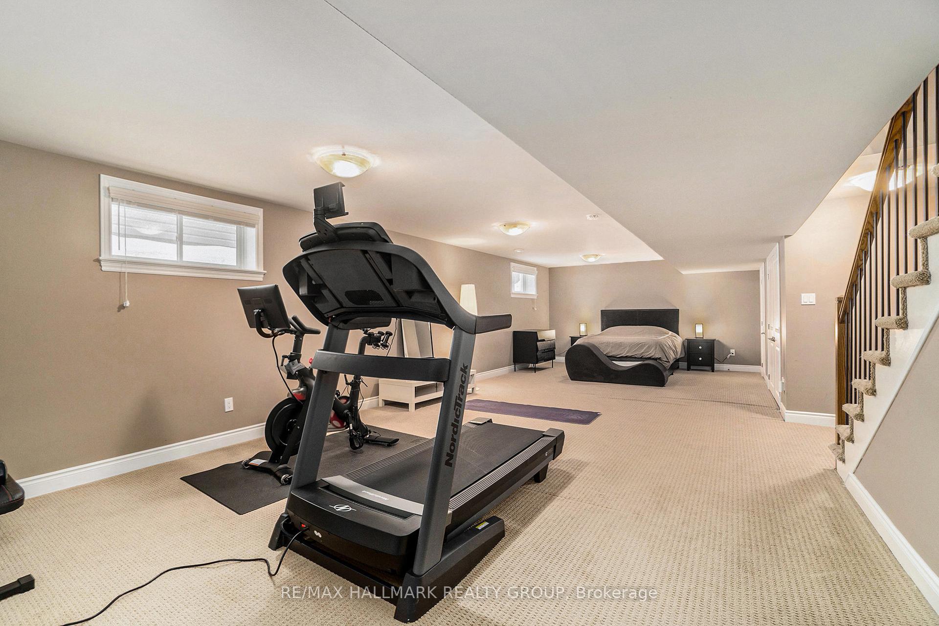 Photo 25 of Unit C, 915 Watson Street, Ottawa, Fairfield Heights — HOMEH